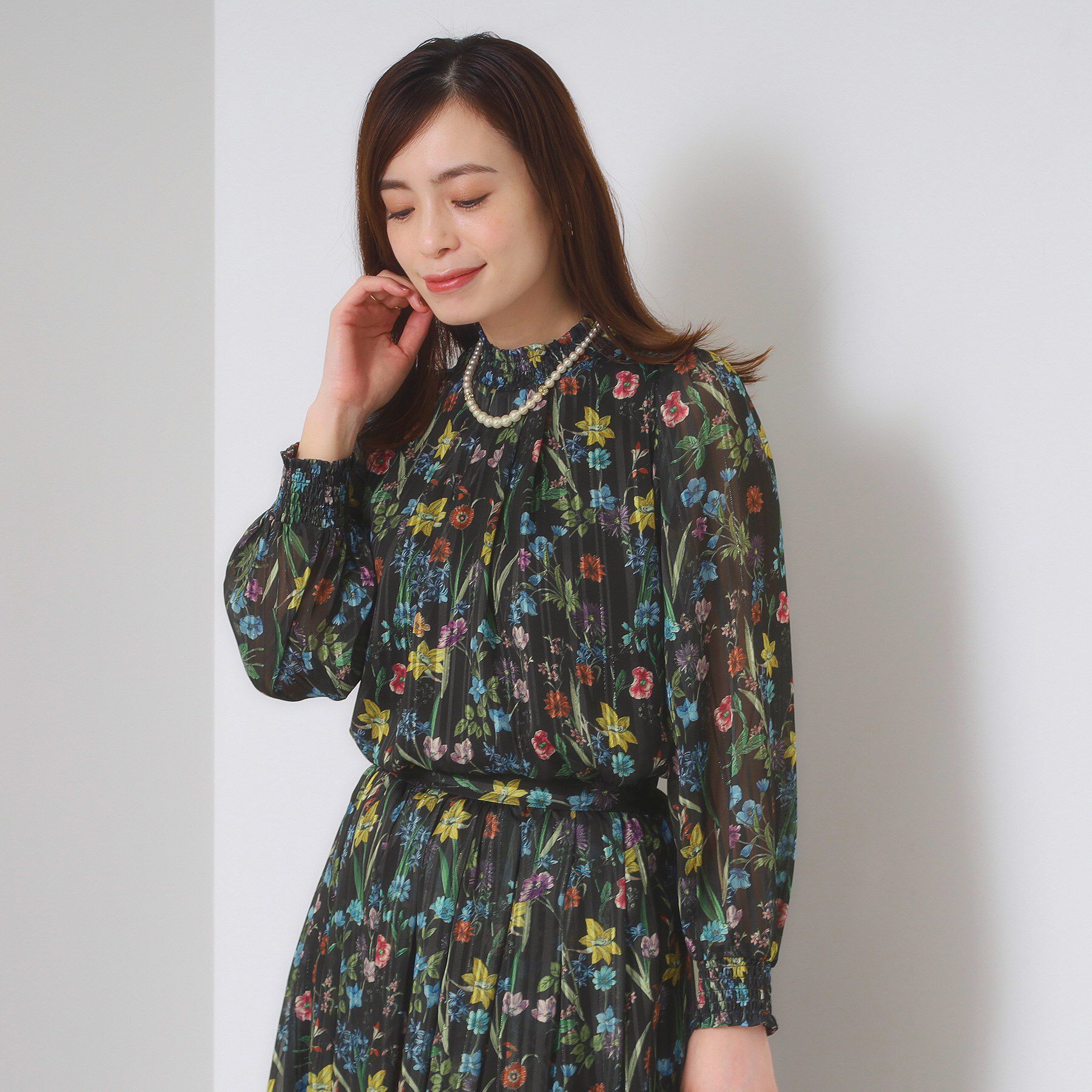 ITS&rsquo;DEMO「【手洗い可／セットアップ可】ラメストライプ花柄ブラウス」|シャツ・ブラウス|ブラック(119)