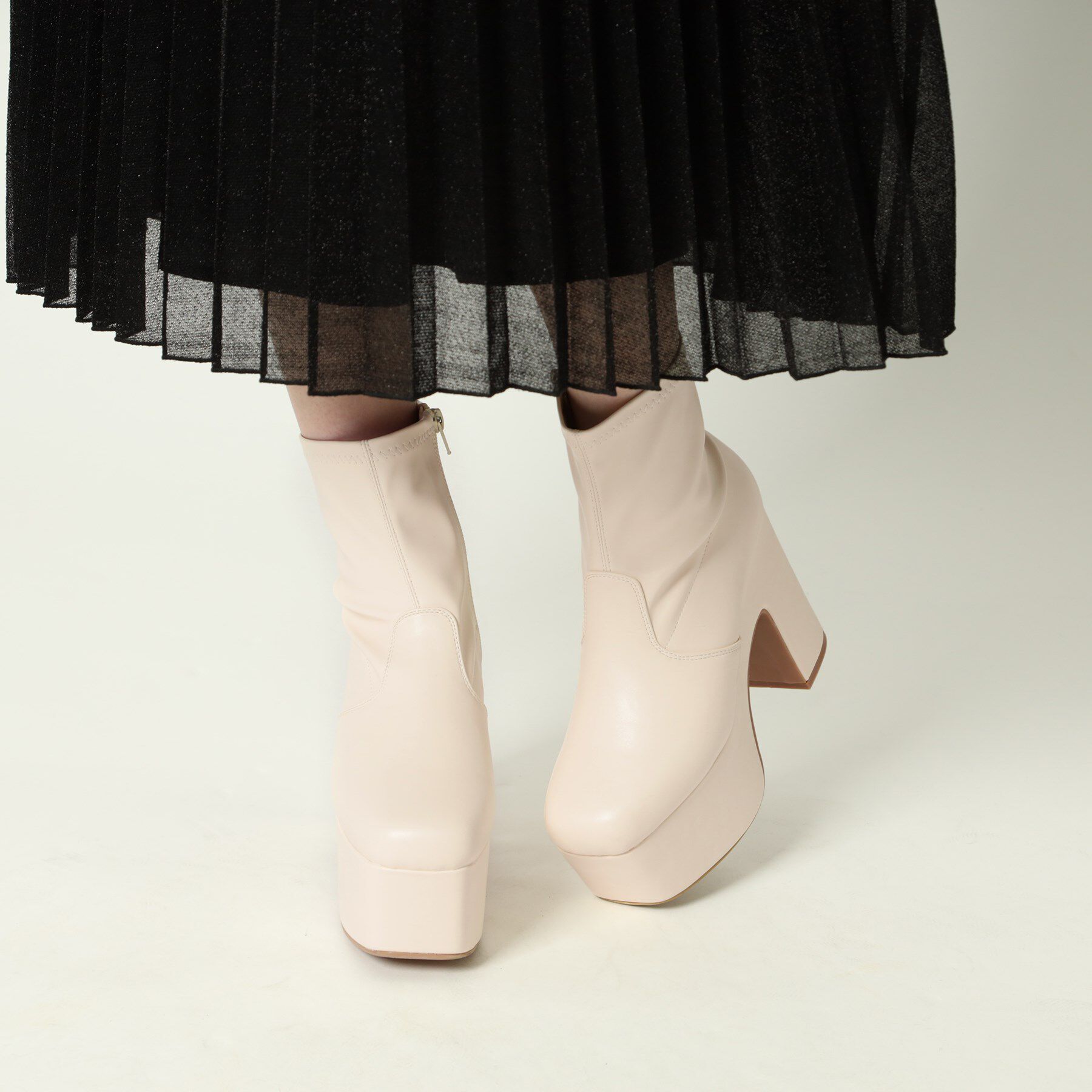 csT&P「スクウェアヒールストレッチブーツ」|ショートブーツ|