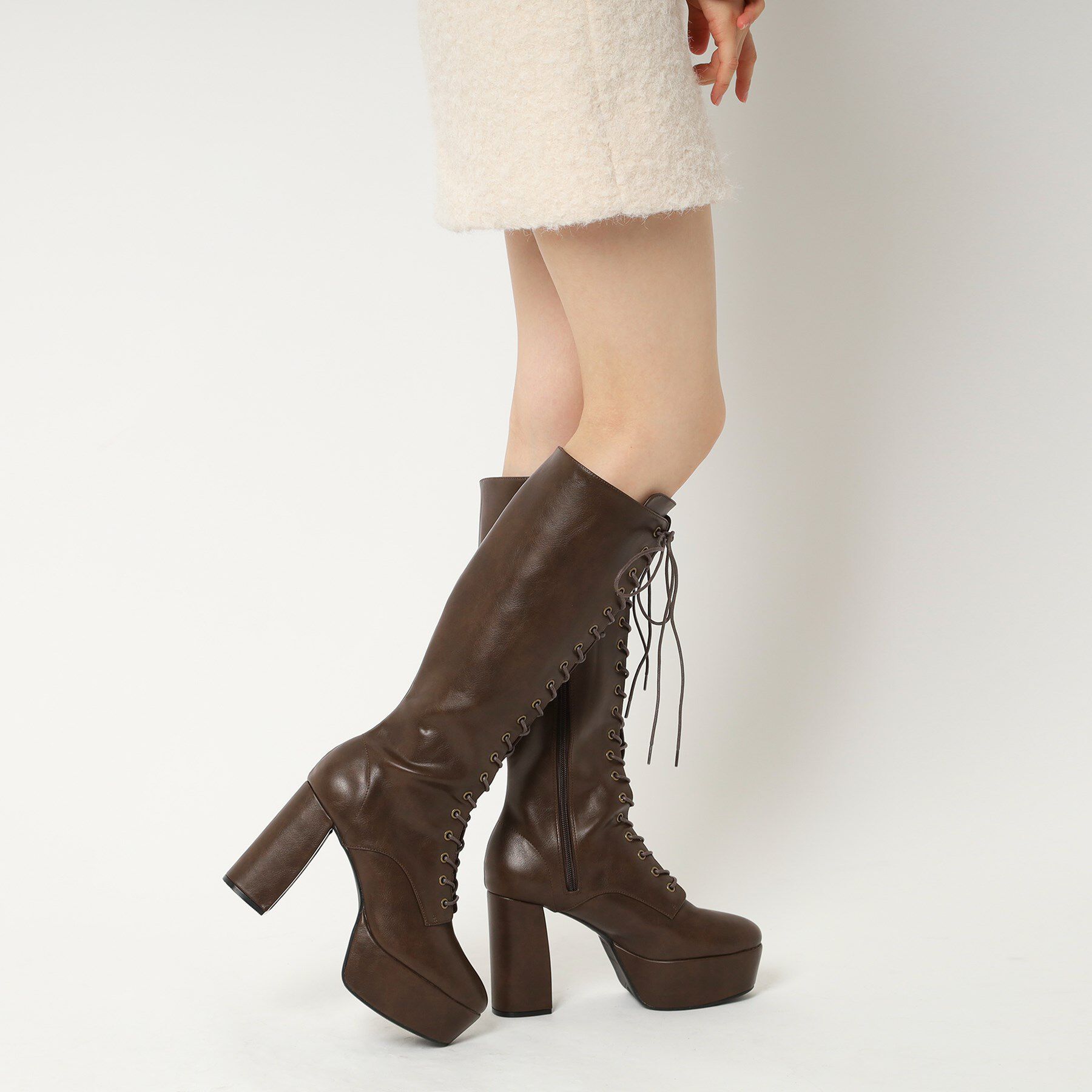 ESPERANZA「【ラク盛り／ロングブーツ】リピーター続出／脚長美脚　レースアップロングブーツ」|ショートブーツ|