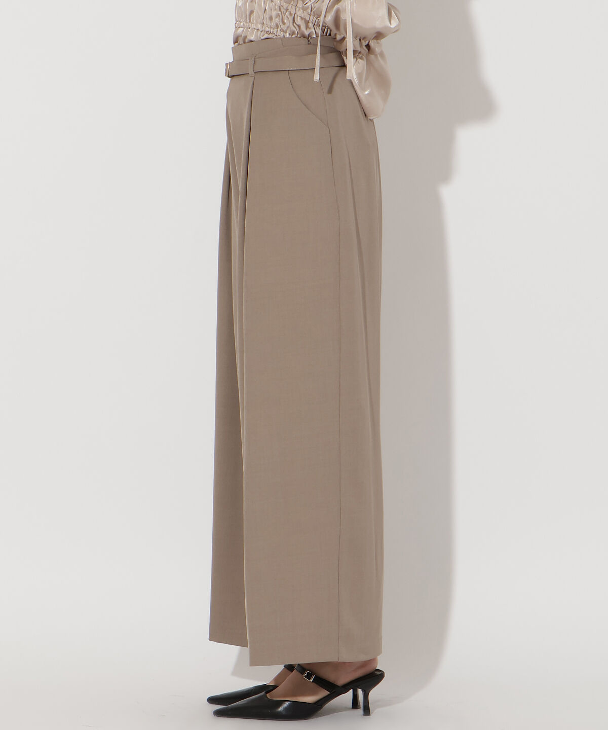 アンドクチュール「タックワイドパンツ」|その他|