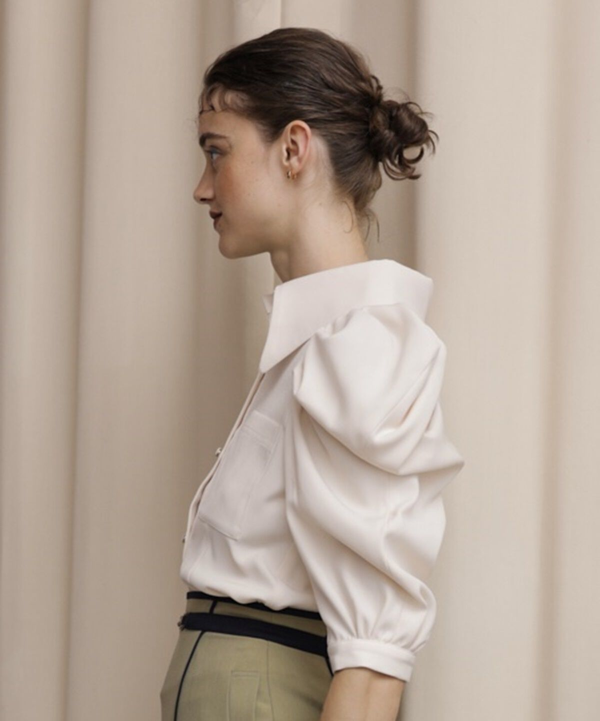 REDYAZEL「パワーショルダー襟付きブラウス」|シャツ・ブラウス|