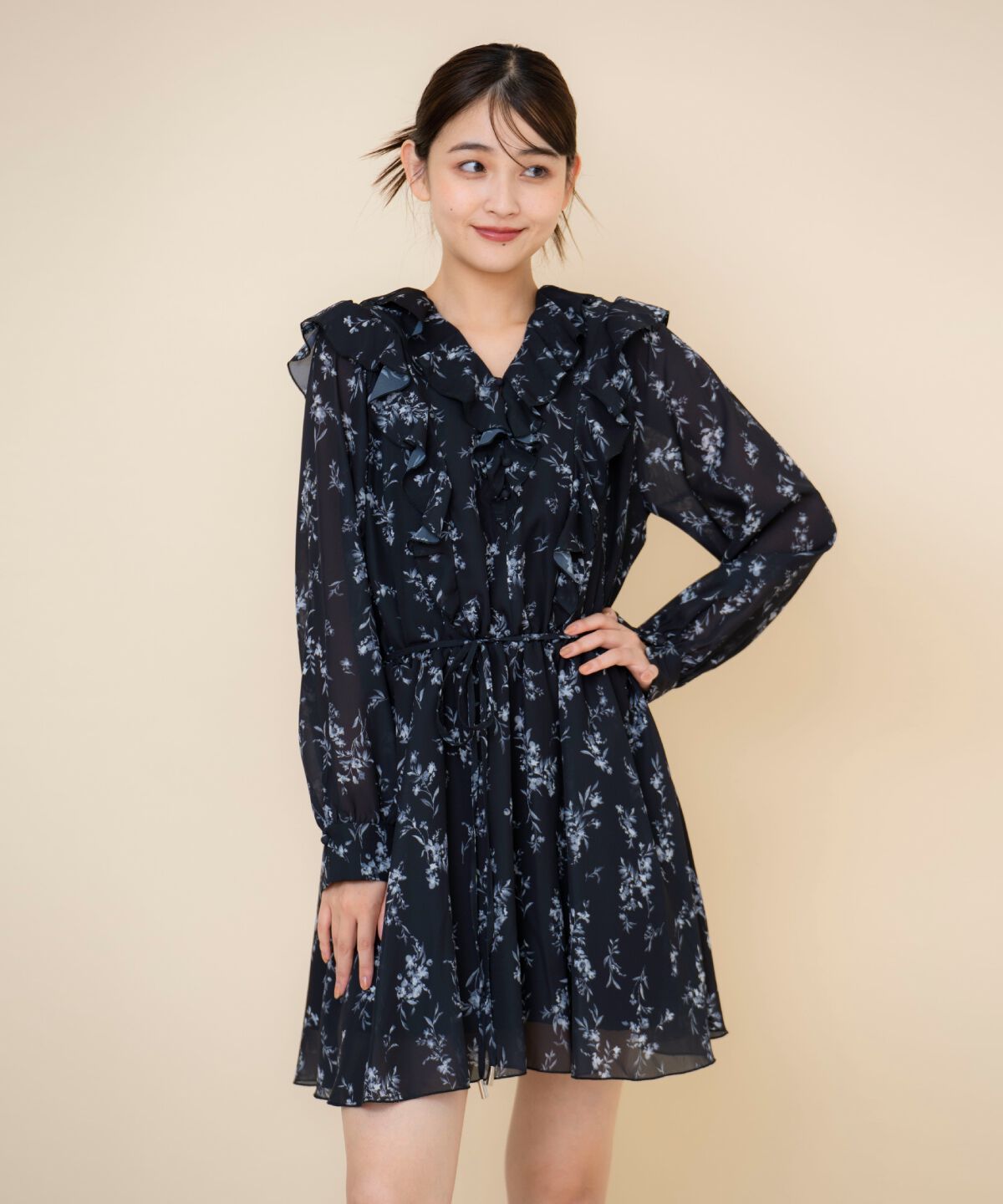 REDYAZEL「フローラルプリントシフォンミニワンピース」|ワンピース|ブラック