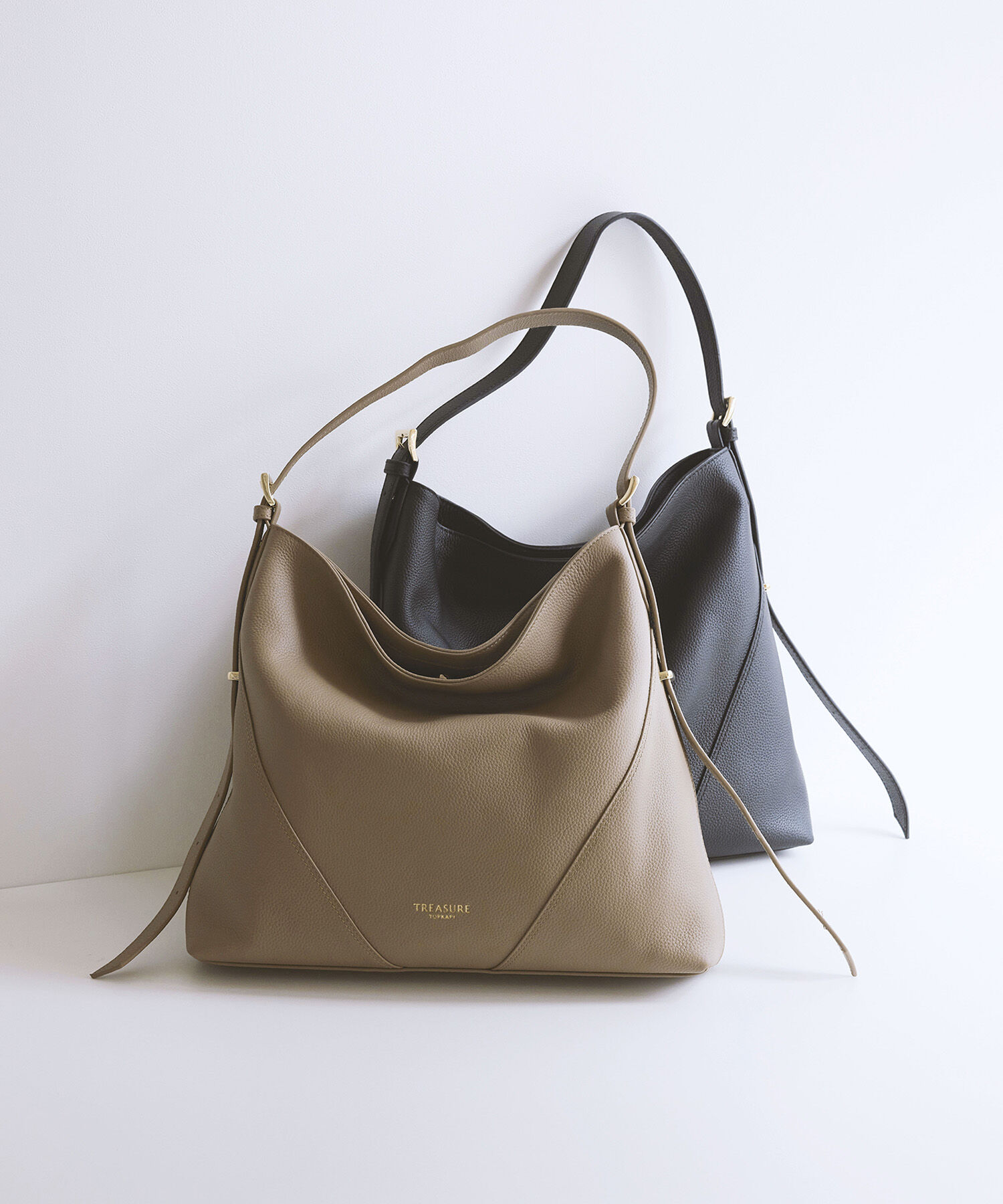 TOPKAPI TREASURE「【TREASURE TOPKAPI】シュリンクレザー ワンハンドル 2way ショルダー バッグ」|ショルダー・メッセンジャー|グレージュ