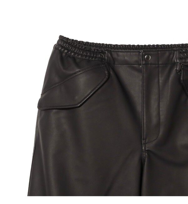 BEAMS「フェイクレザー オーバーパンツ」|チノ|
