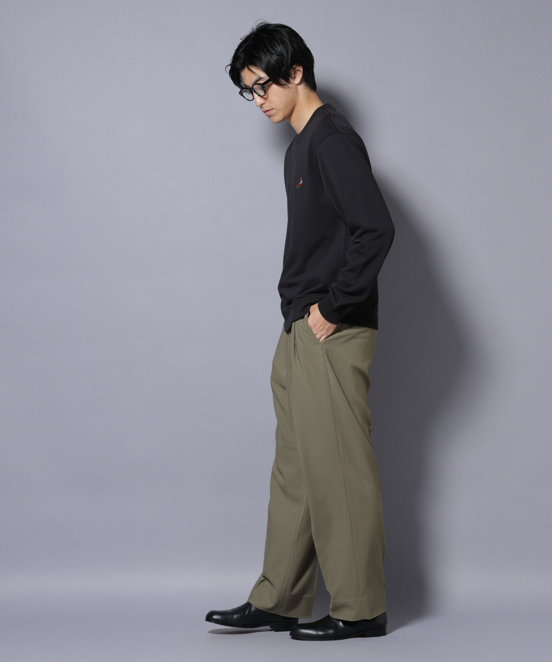 nano･universe「2タックテーパードスラックス」|チノ|