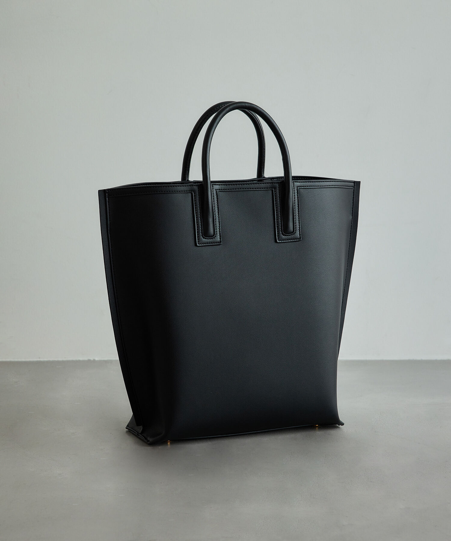 E'POR「【E'POR】【A4対応】【一部直営店舗・WEB限定】LIMITED MODEL Ree Large（リー）【雑誌掲載】」|トートバッグ|ブラック系(02)