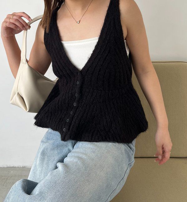  「【ロングシーズン着用可能】Vネックフレアキャミ」|ニット・セーター|