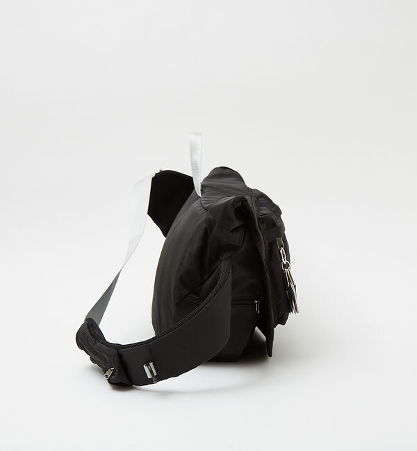 ABAHOUSE「【cheek/チーク】big messenger C24005/ビッグメッセンジ」|ショルダー・メッセンジャー|