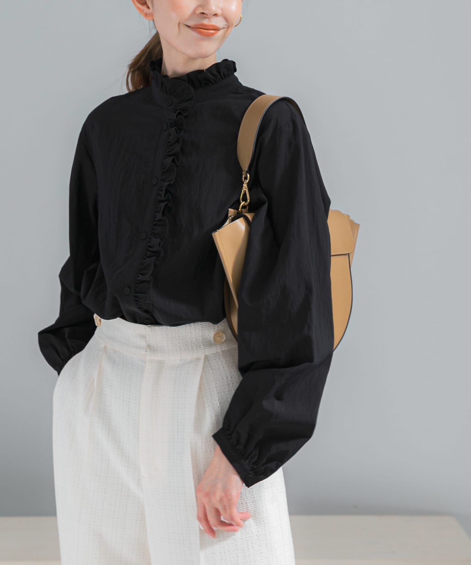 URBAN RESEARCH ROSSO「『WEB限定』フリルスタンドカラーシャツ」|シャツ・ブラウス|