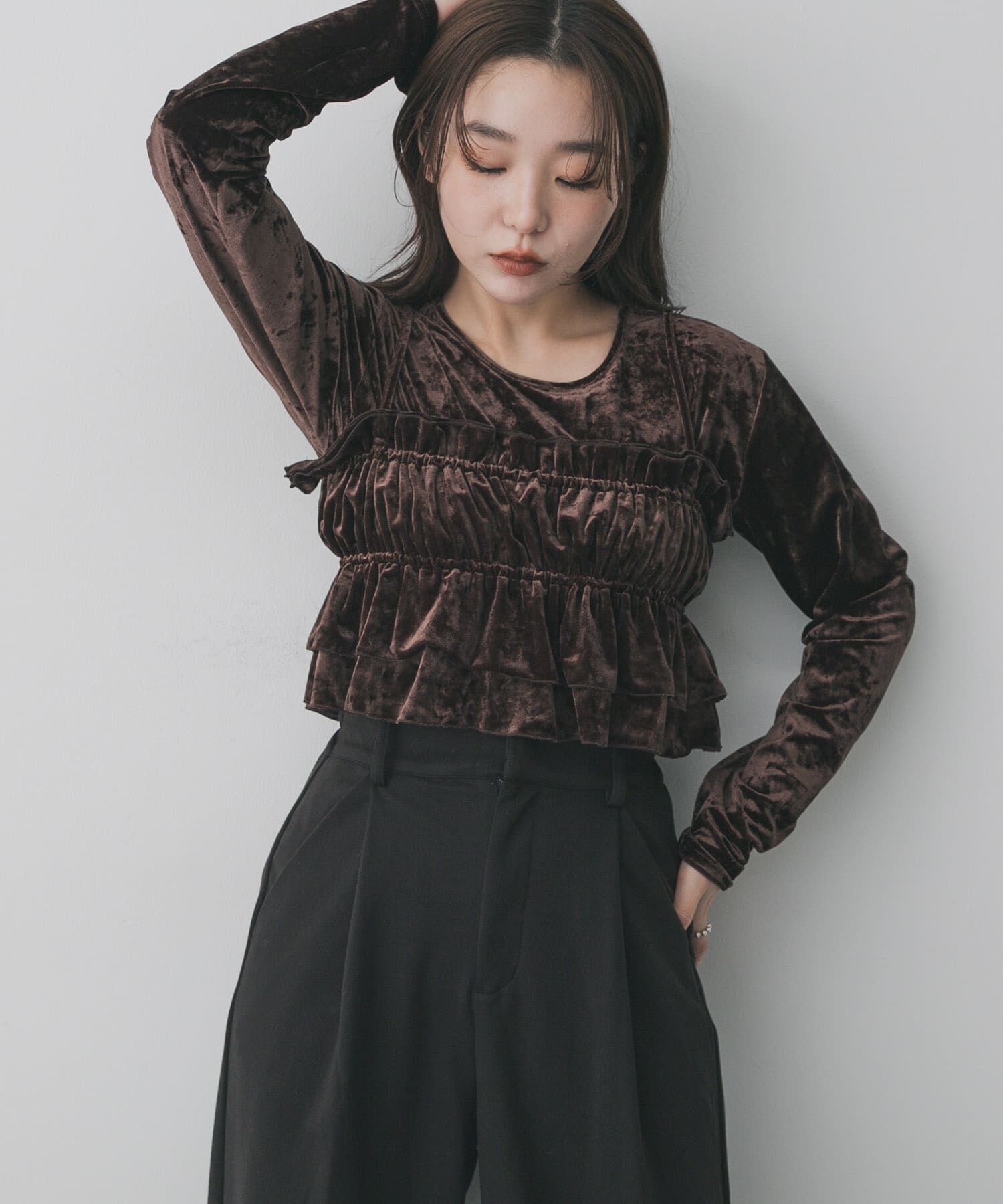 SENSE OF PLACE by URBAN RESEARCH「『洗濯可』フリルビスチェセットベロアトップ」|Tシャツ・カットソー|ブラウン