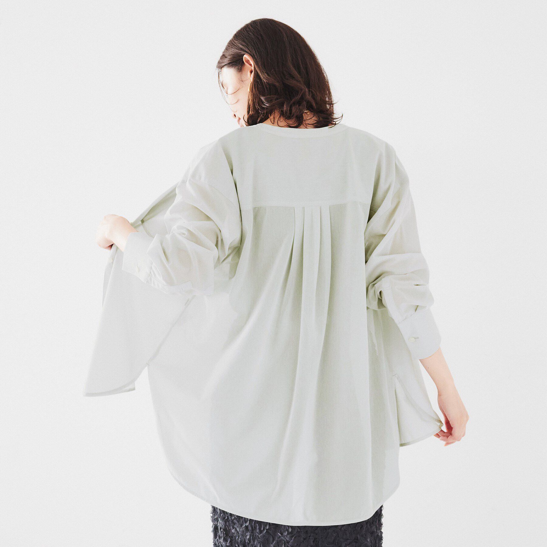 UNTITLED「【ゆったりシルエット/シアー】トリコットバンドカラーシャツ」|シャツ・ブラウス|