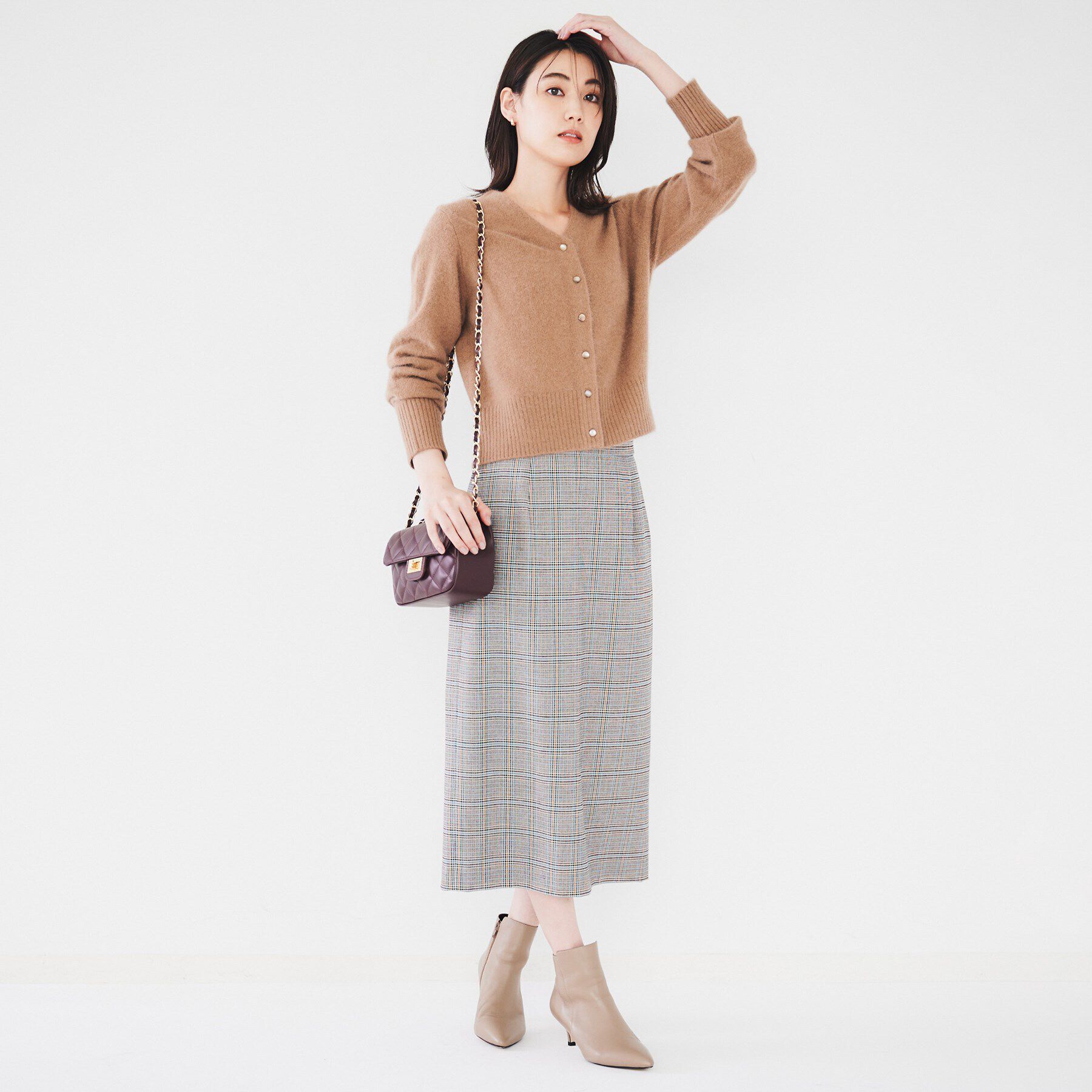 UNTITLED「【ショート丈/一枚着も可能】ウールフォックス Vネックカーディガン」|カーディガン|