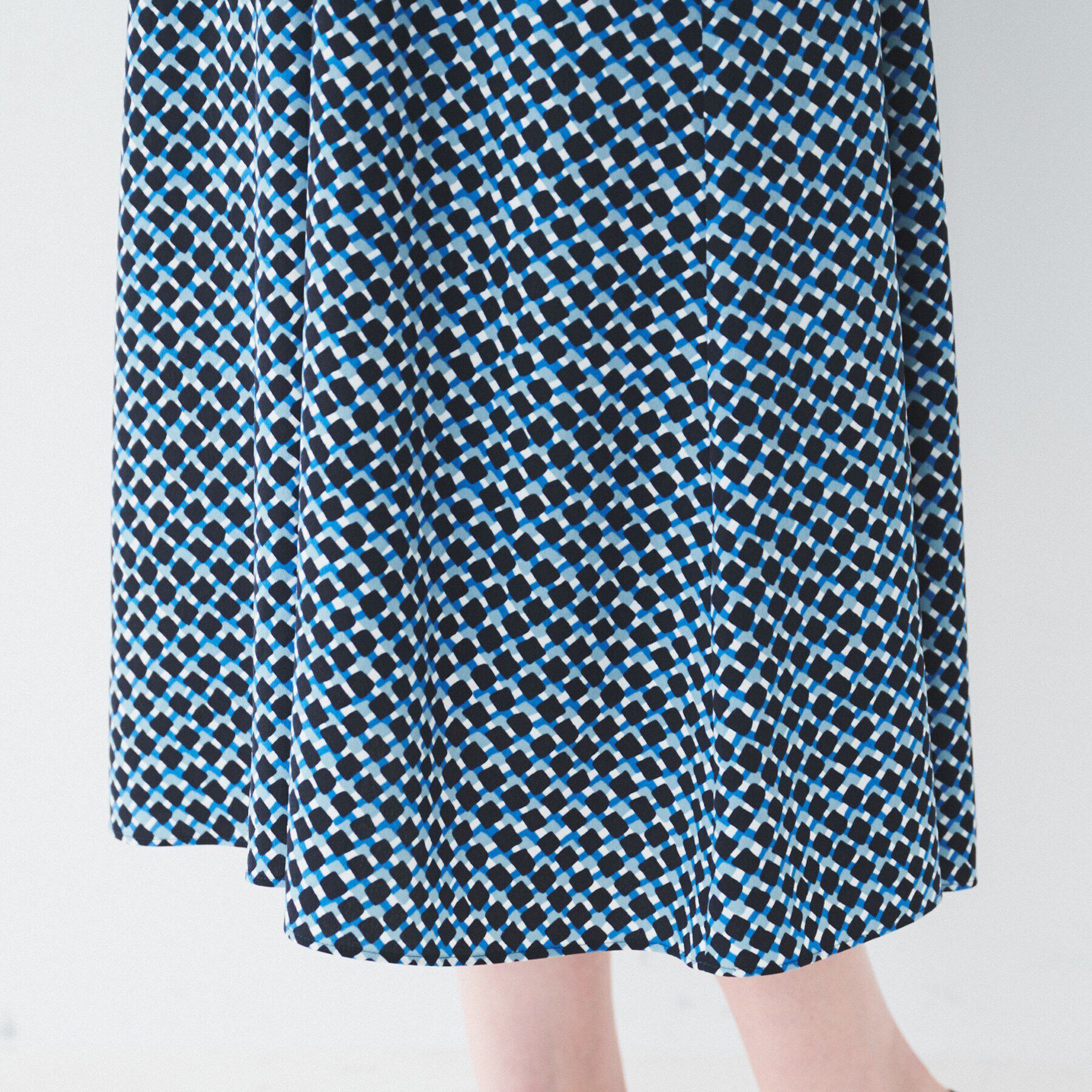 UNTITLED「【きれいめ／オフィス】スクエアジオメトリック柄ワンピース」|ワンピース|