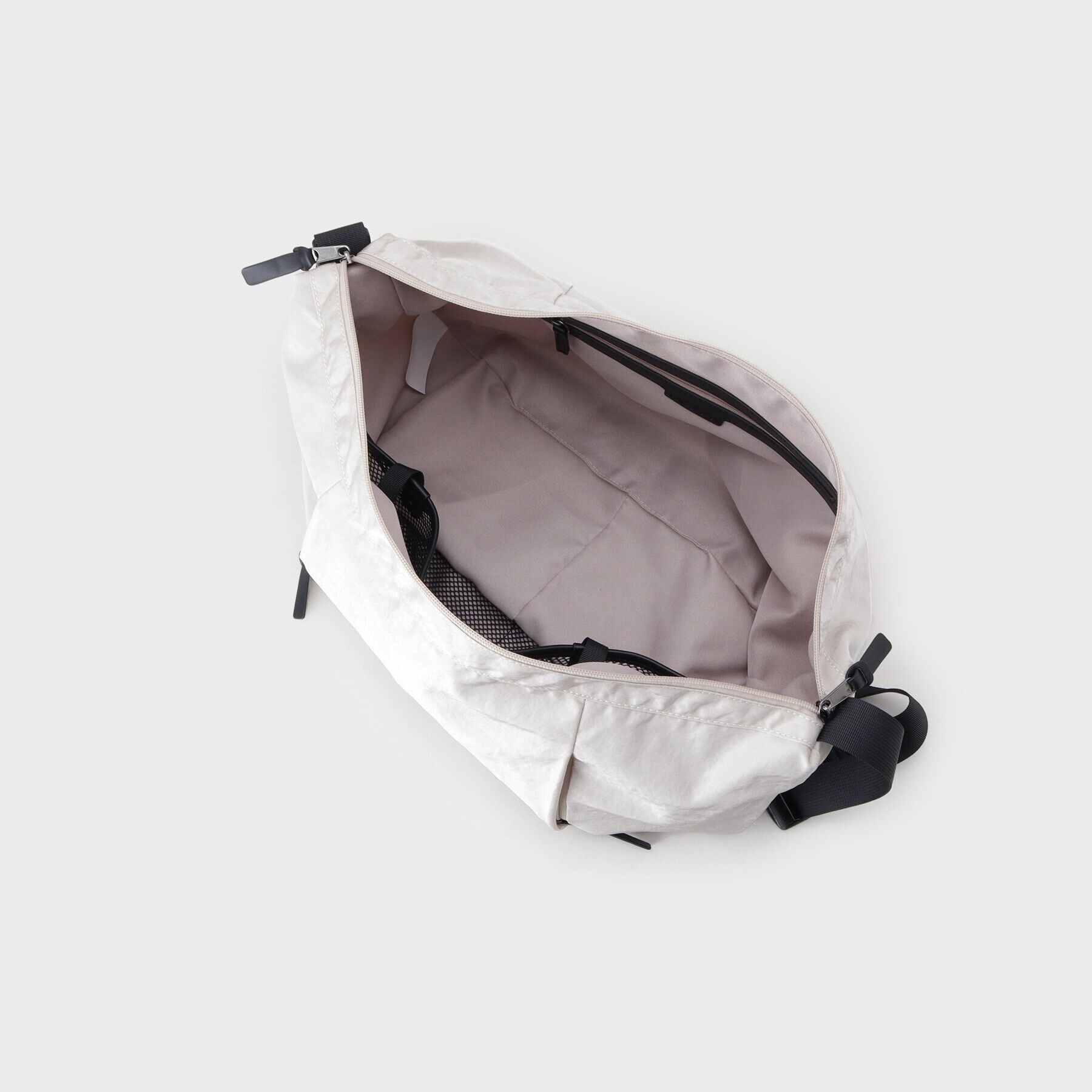 UNTITLED「【OUTDOOR PRODUCTS】別注 2WAYビッグショルダー」|ショルダー・メッセンジャー|