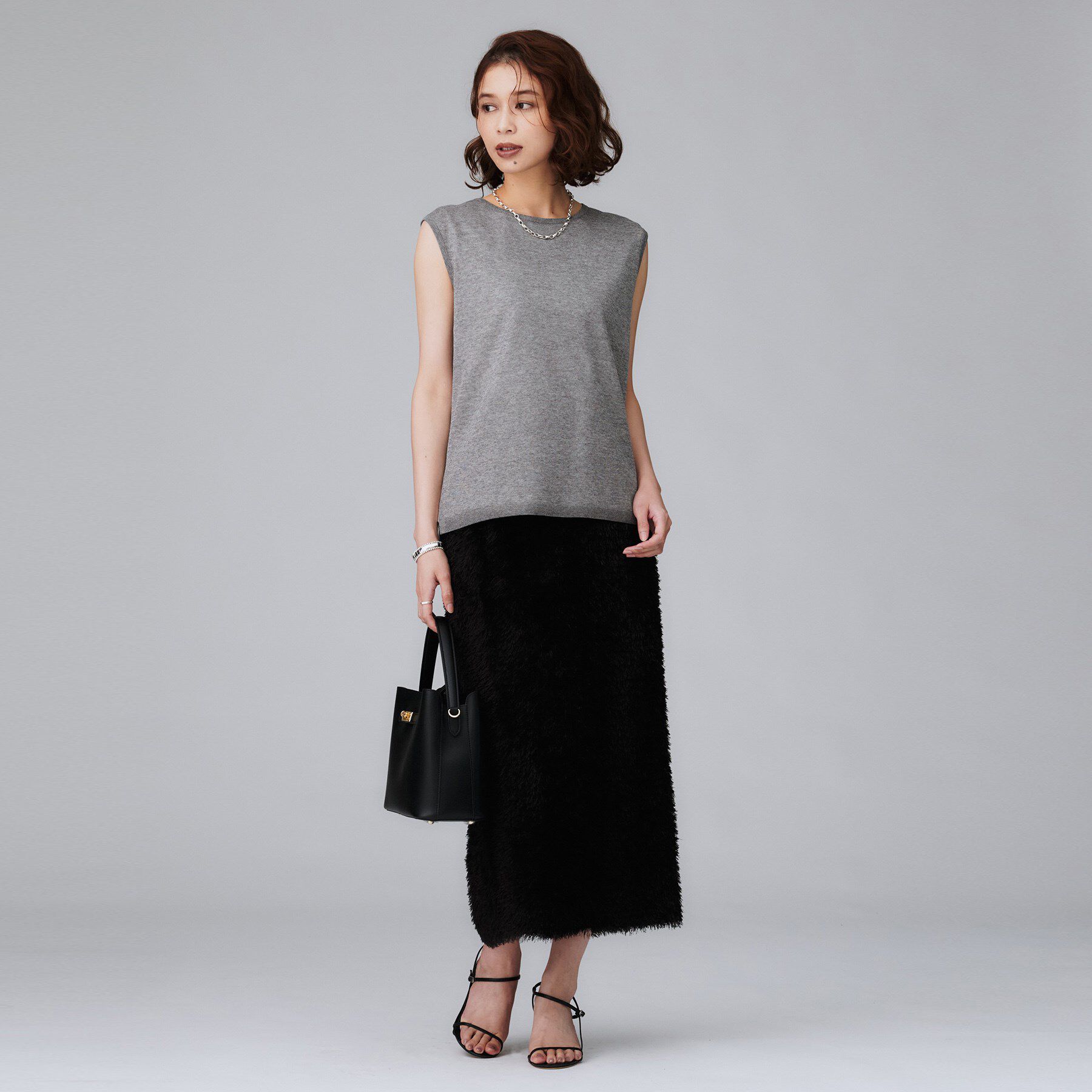 UNTITLED「【アンサンブル可/洗える】シアーノースリーブ プルオーバー」|ニット・セーター|