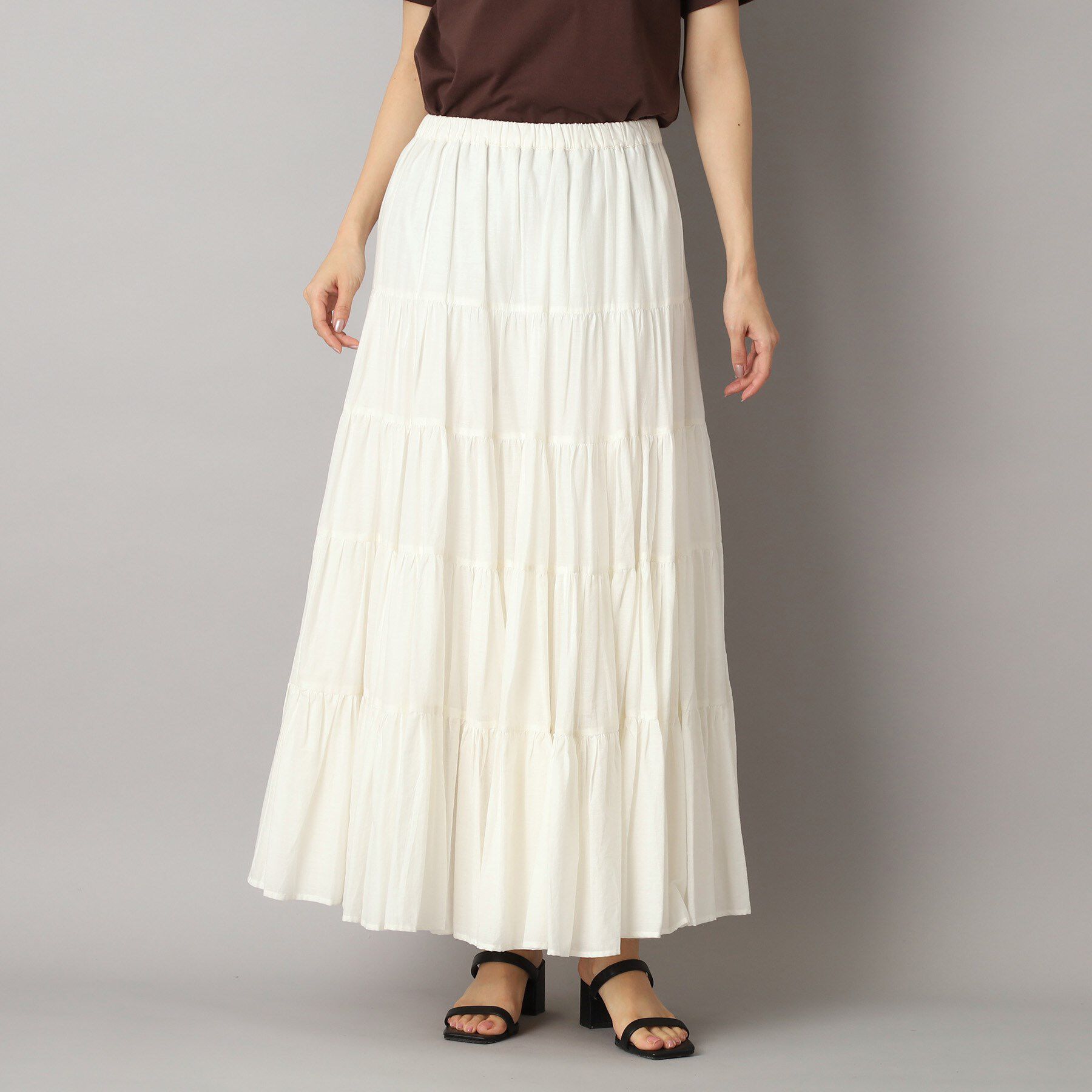 DRESSTERIOR「【大人百花春号掲載 モデル美香さん着用】洗える/コットンボイルティアードスカート」|スカート|