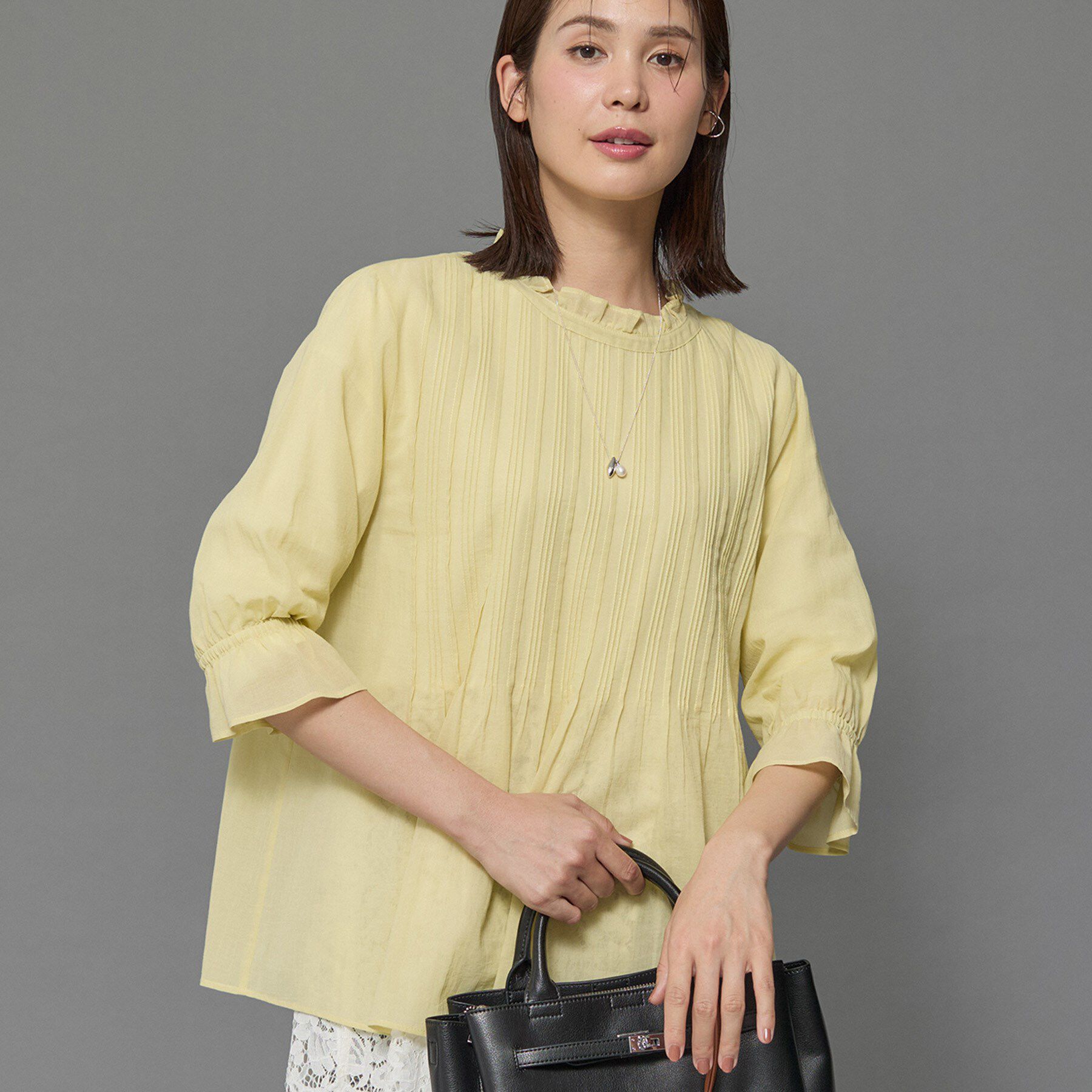 INDIVI「【洗える/コットン】ピンタックシアーブラウス」|シャツ・ブラウス|ライトグリーン(02