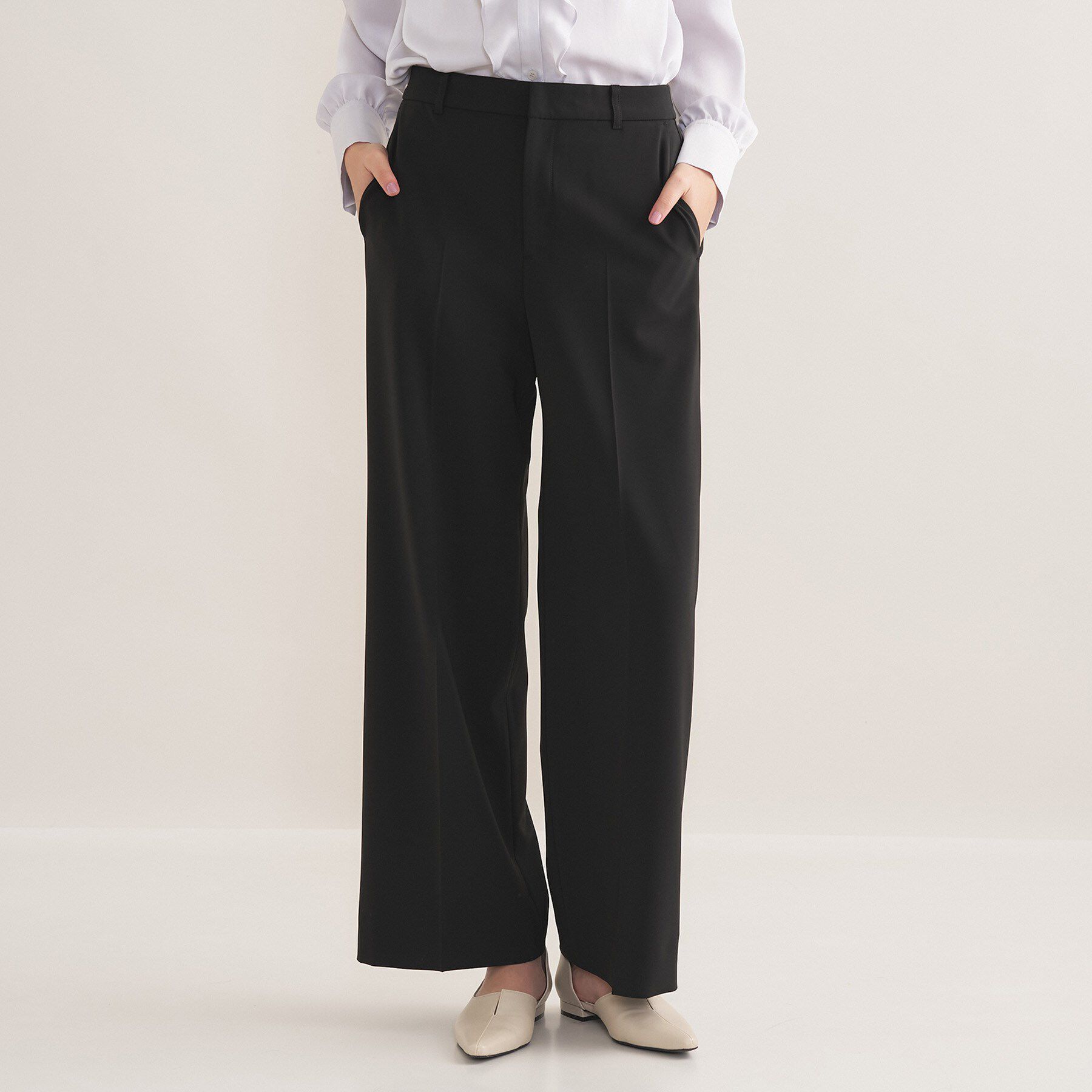 INDIVI「【通勤スーツ／洗える】ストレッチワイドパンツ」|スーツ|ブラック(019)