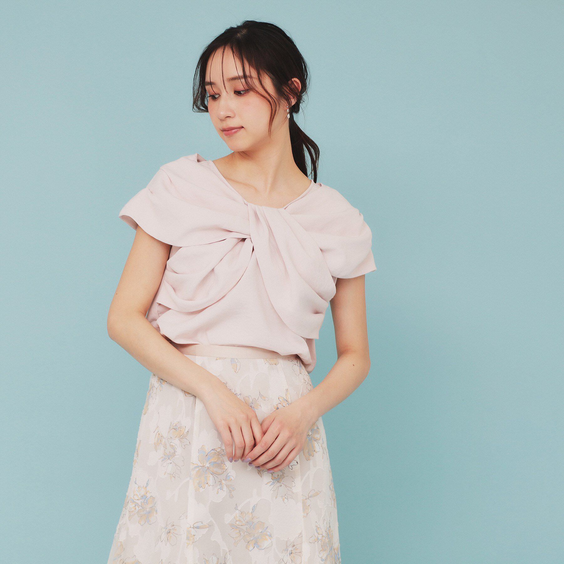 index「ビッグリボンショールブラウス【洗濯機洗い可/吸水速乾/防シワ/抗ピル/イージーアイロン】」|シャツ・ブラウス|