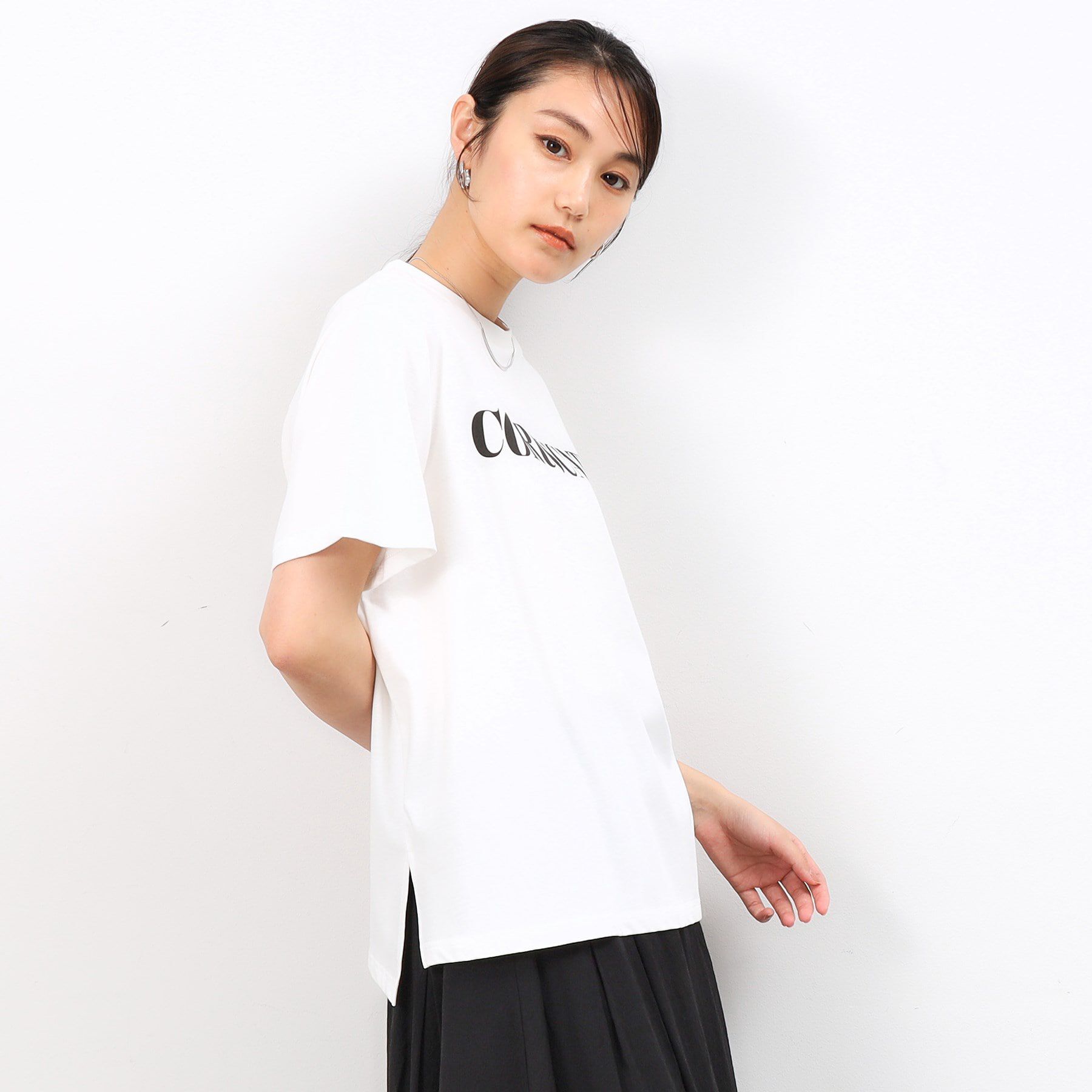 OPAQUE.CLIP「サイドスリットロゴTシャツ【洗濯機洗い可】」|Tシャツ・カットソー|
