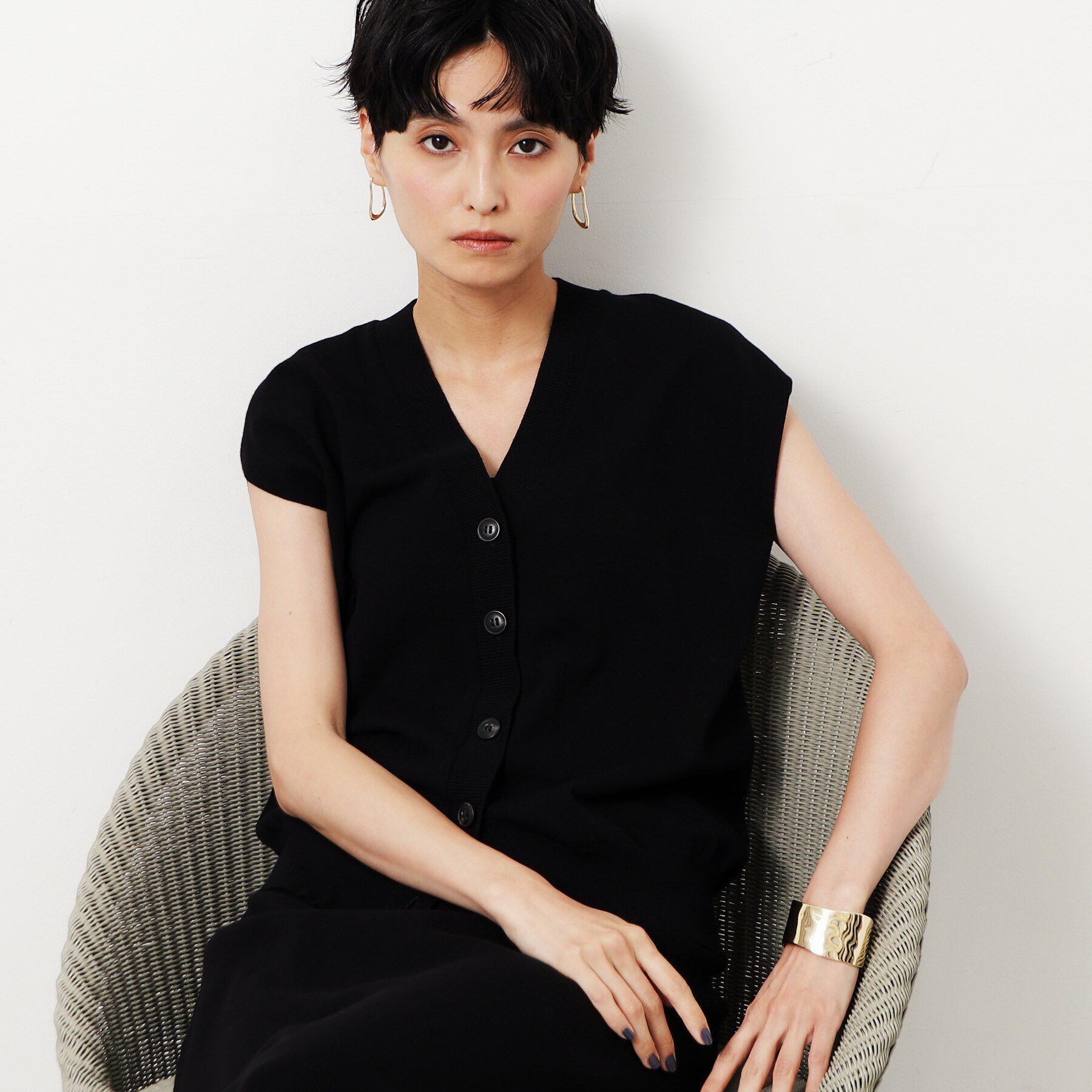 OPAQUE.CLIP「Vネックニットベスト/セットアップ対応【洗濯機洗い可】」|ベスト・ジレ|ブラック(019)