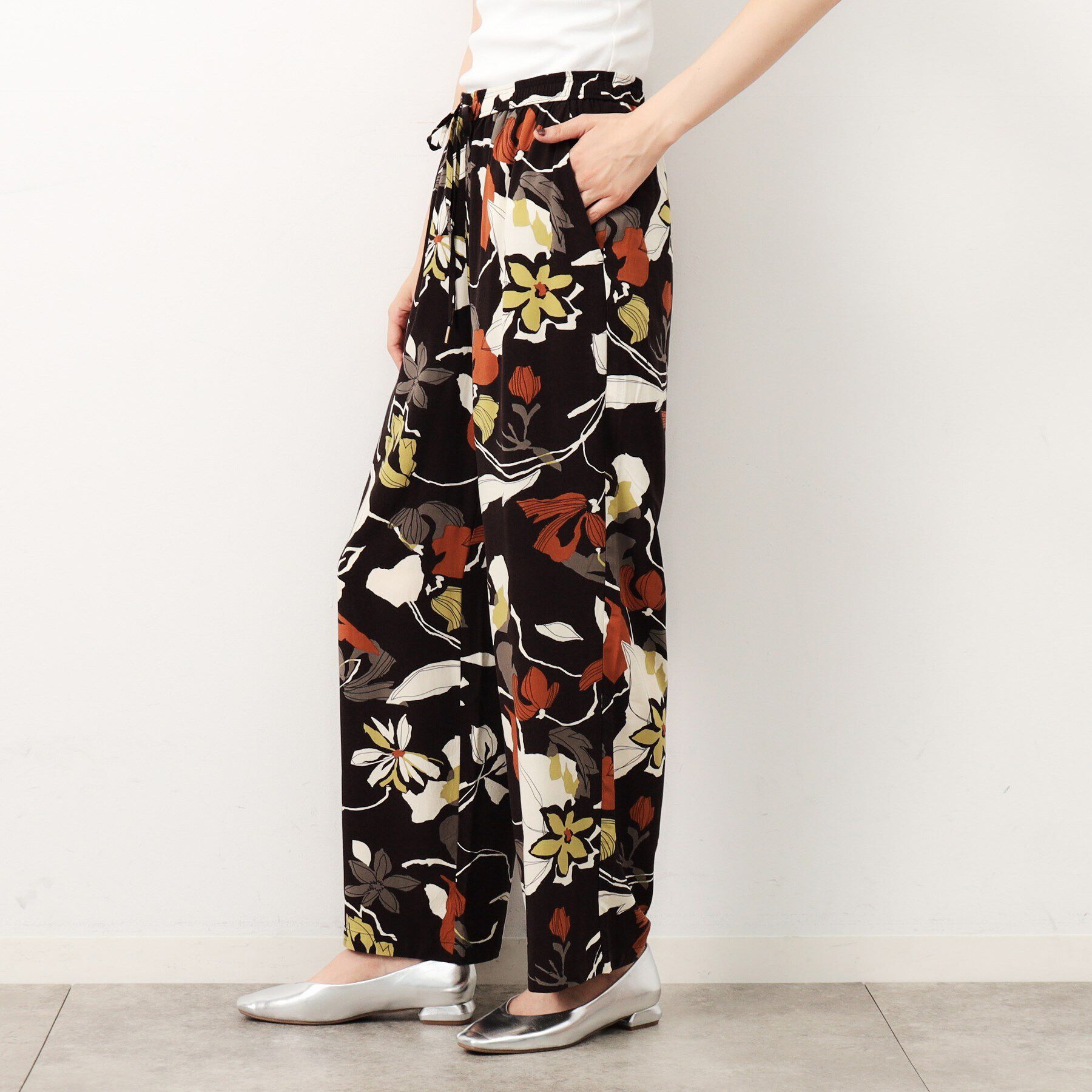 OPAQUE.CLIP「フラワービックプリントイージーパンツ【洗える】」|その他|