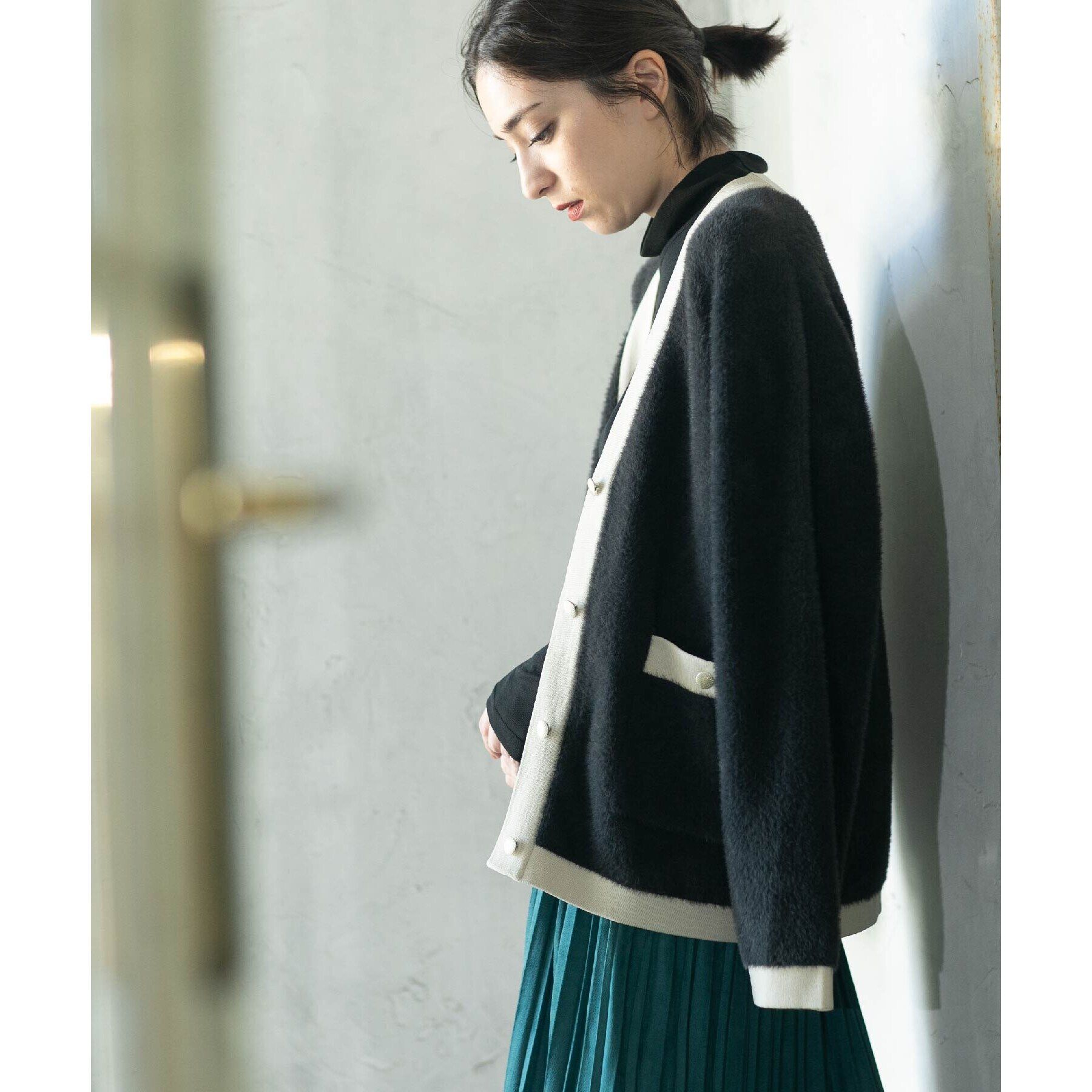 OPAQUE.CLIP「フェザーヤーン配色Vネックカーディガン【洗濯機洗い可】」|カーディガン|