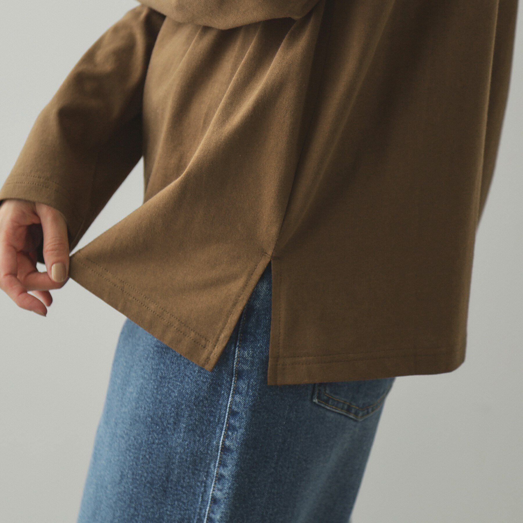 OPAQUE.CLIP「箔ロゴプリント ロングTシャツ【洗濯機洗い可】」|Tシャツ・カットソー|