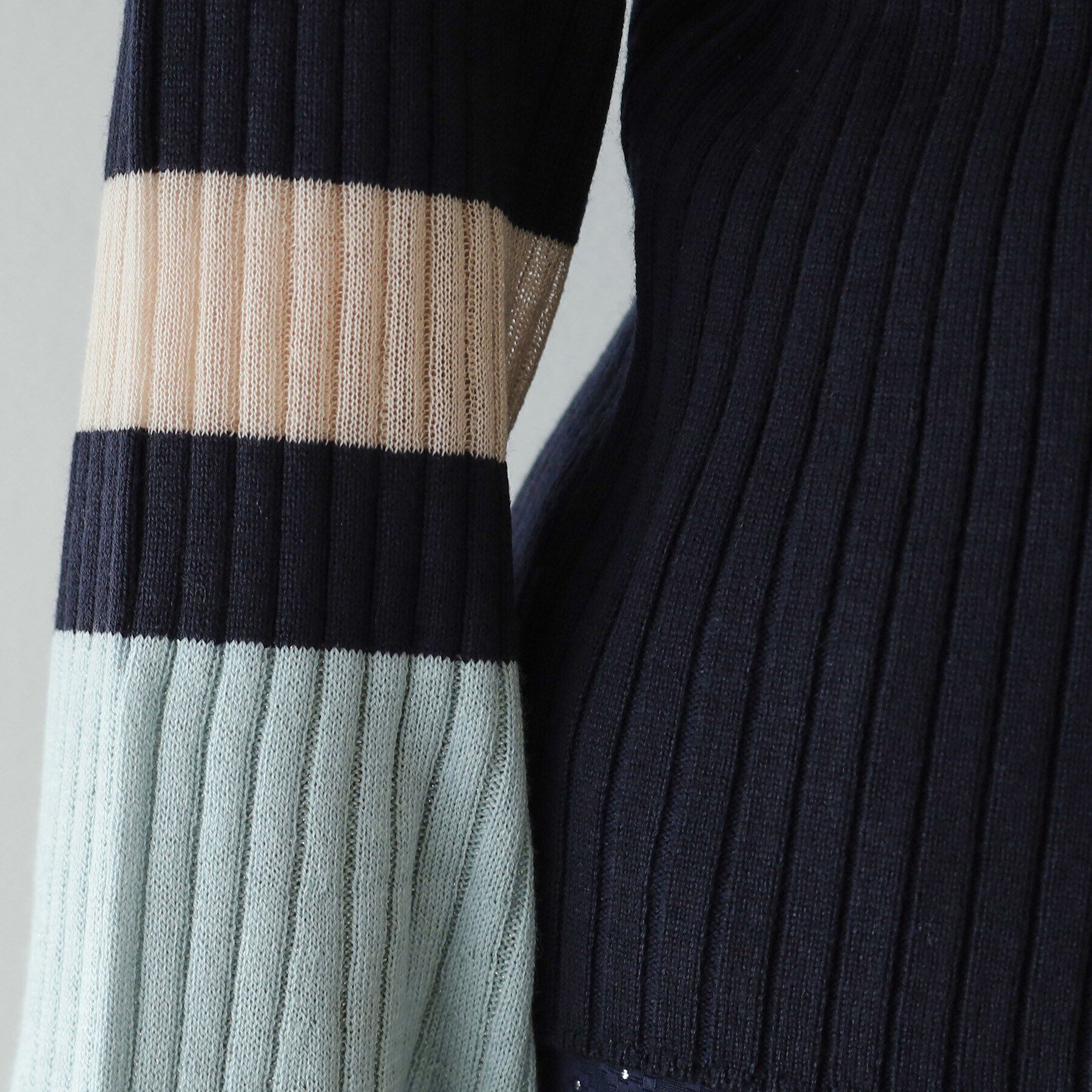 OPAQUE.CLIP「《Oggi掲載》配色フレアースリーブニット【洗濯機洗い可】」|ニット・セーター|