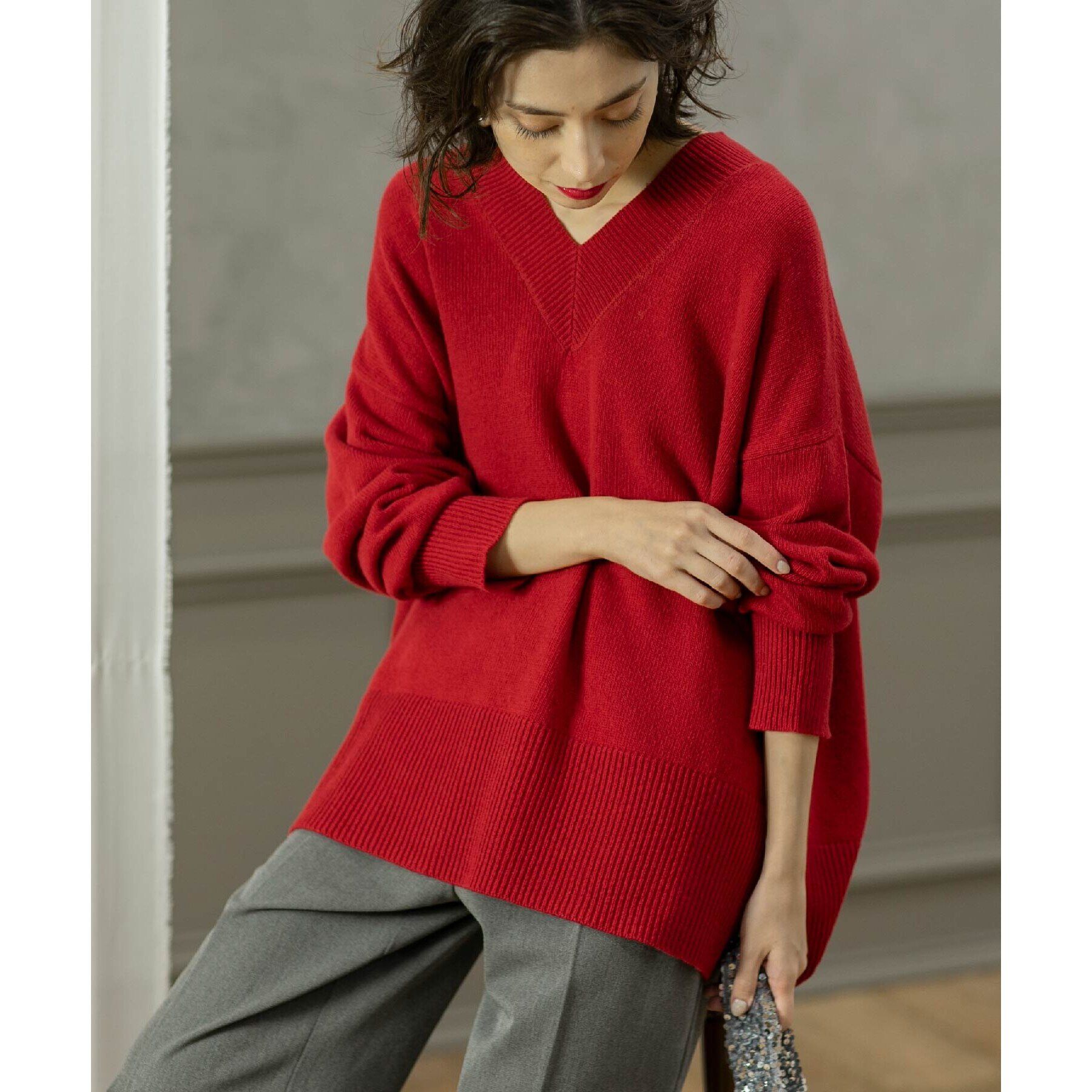 OPAQUE.CLIP「ミドルゲージVネックニット／FILIVIVI・フィルビビ【洗える】」|ニット・セーター|レッド(063)