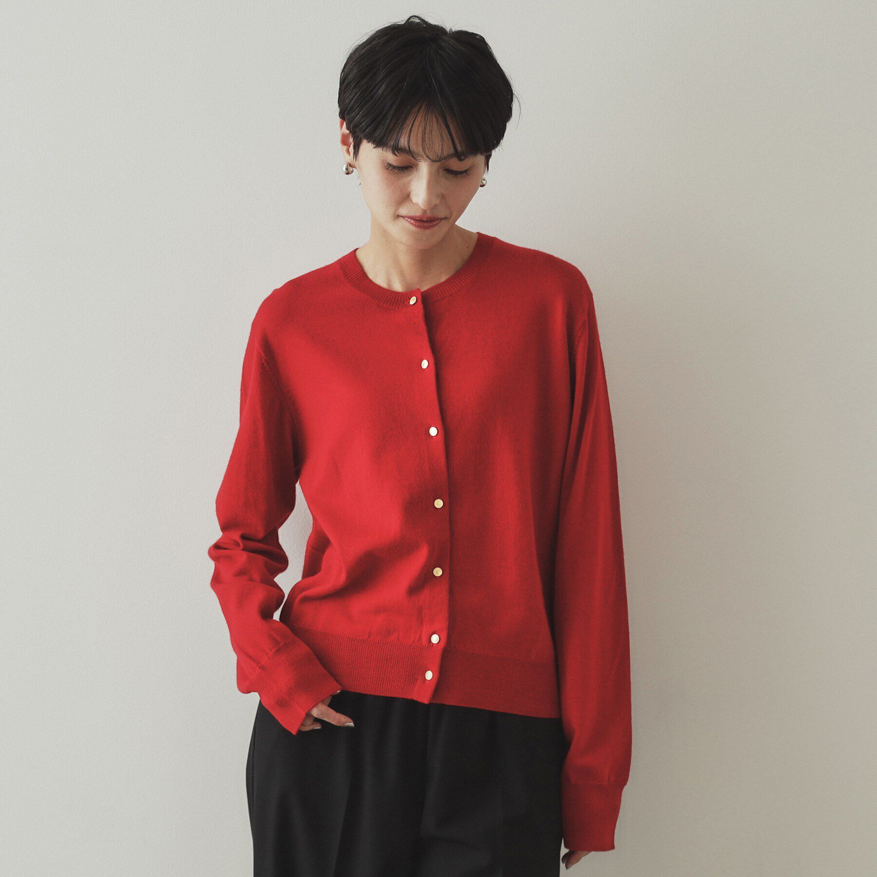 OPAQUE.CLIP「クルーネックニットカーディガン／FILIVIVI・フィルビビ【洗濯機洗い可】」|カーディガン|