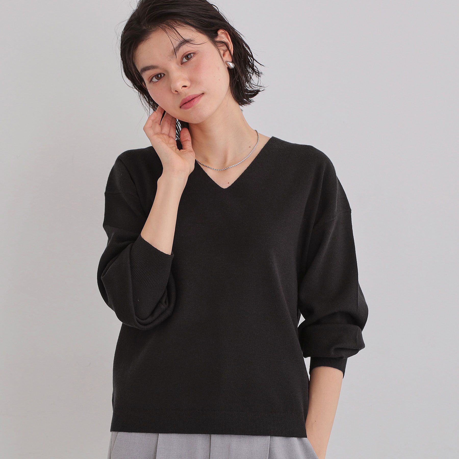 THE SHOP TK「【上品見えが叶う】Vネックニット/蓄熱/毛玉になりにくい/洗濯機OK」|ニット・セーター|スミクロ(018)