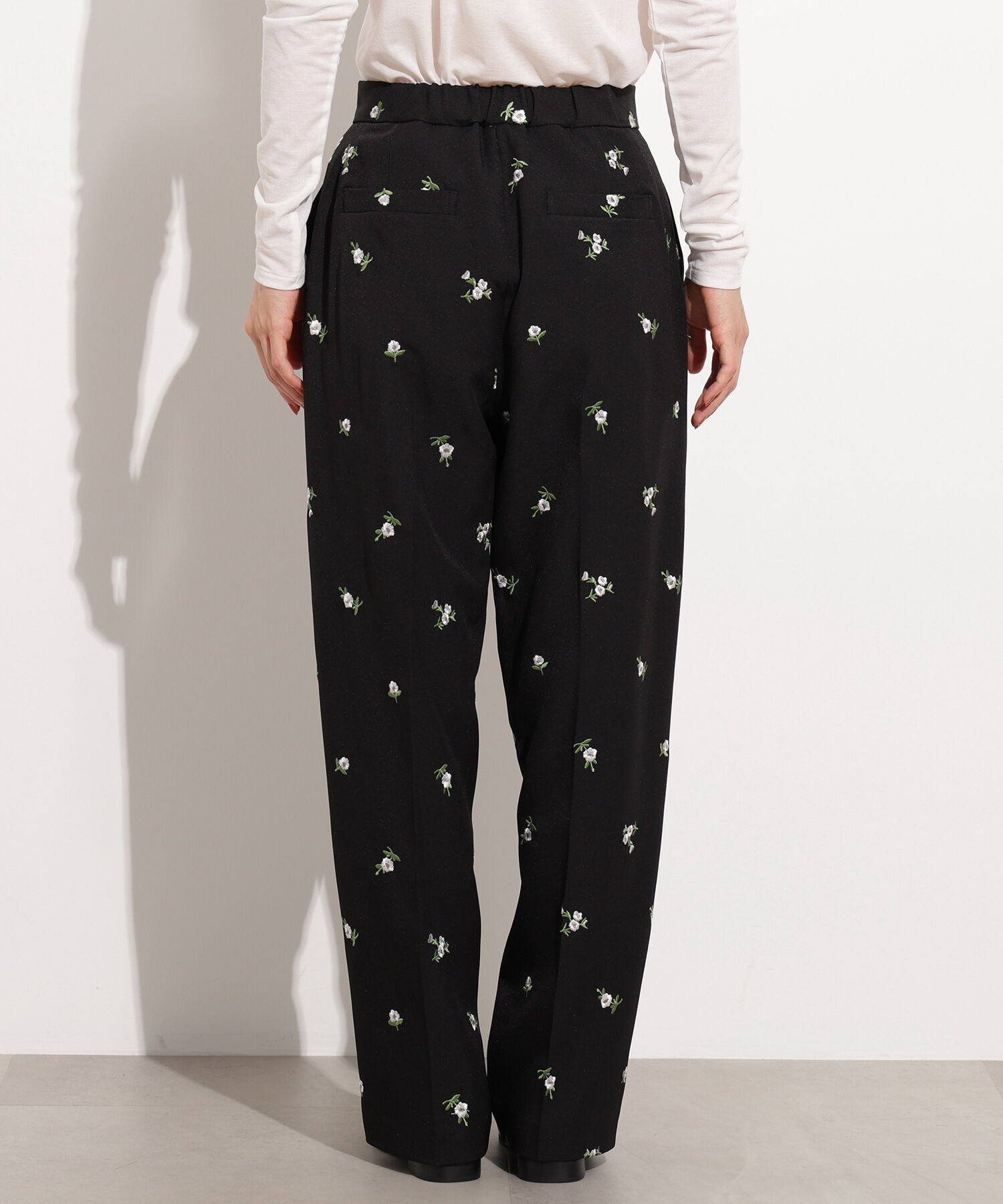  「エンブロイダリーフラワーパンツ」|その他|