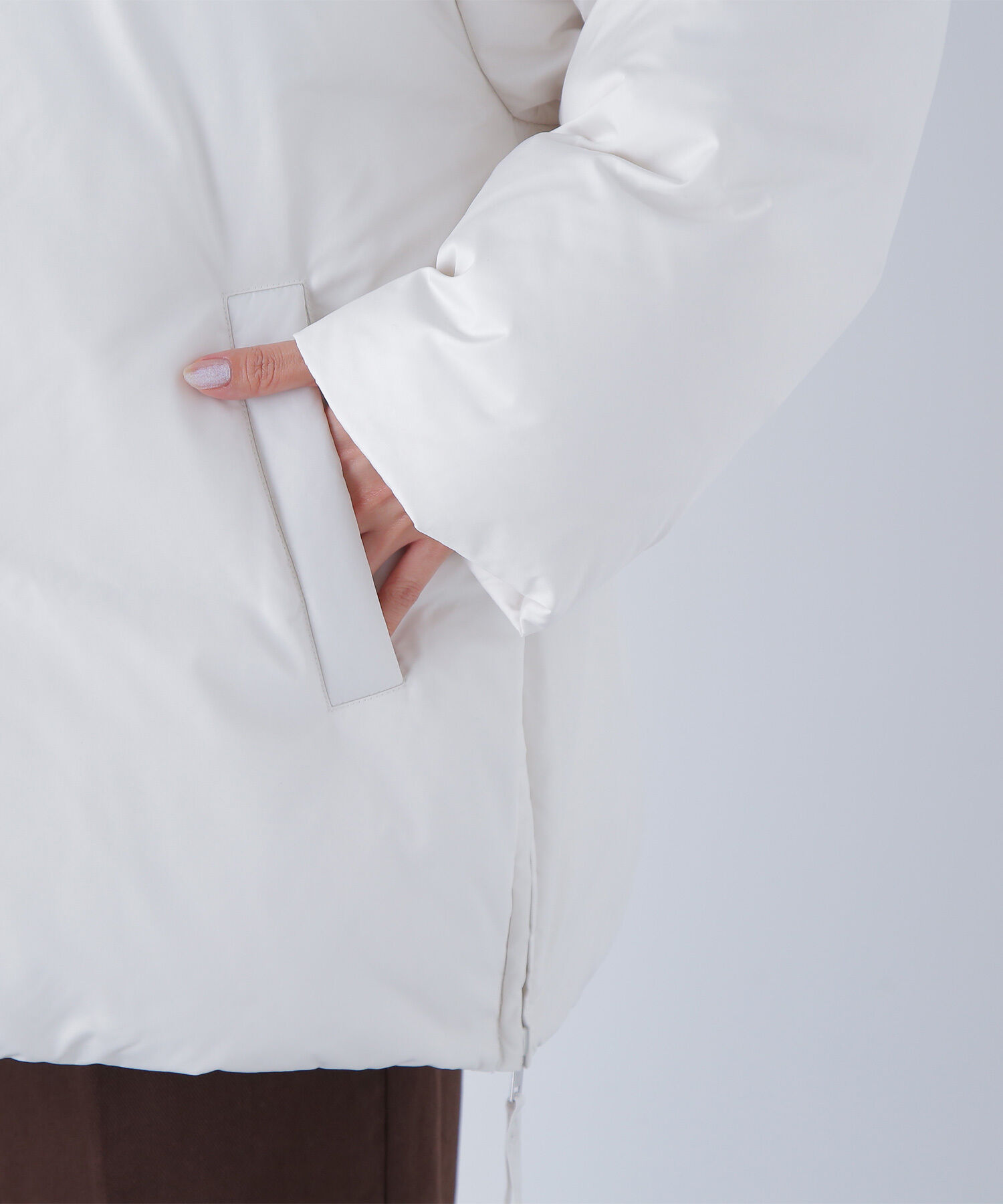  「シームレスミドルダウン」|ブルゾン・スタジャン|