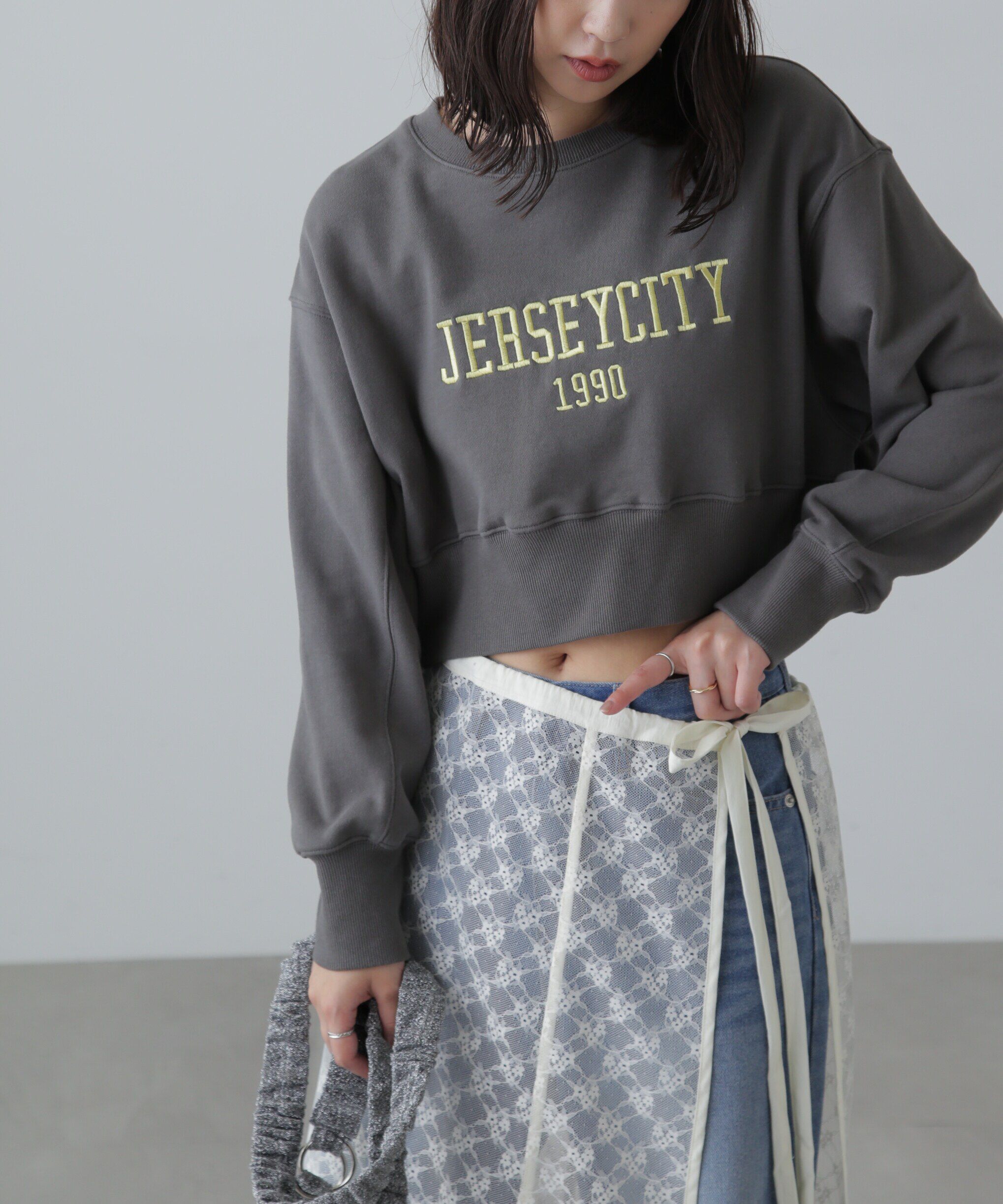  「カレッジロゴショート丈スウェット」|Tシャツ・カットソー|ブラック