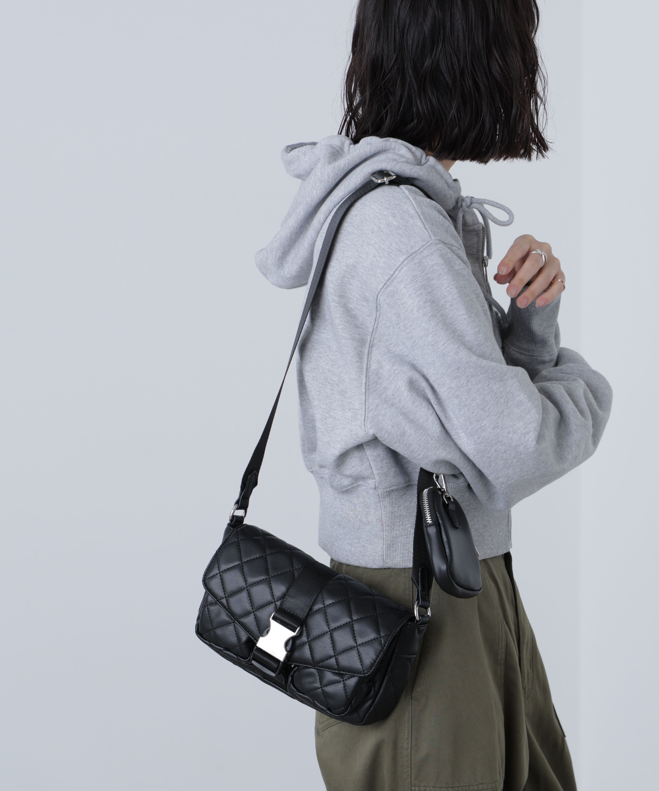  「センターフラップバッグ」|その他|ブラック