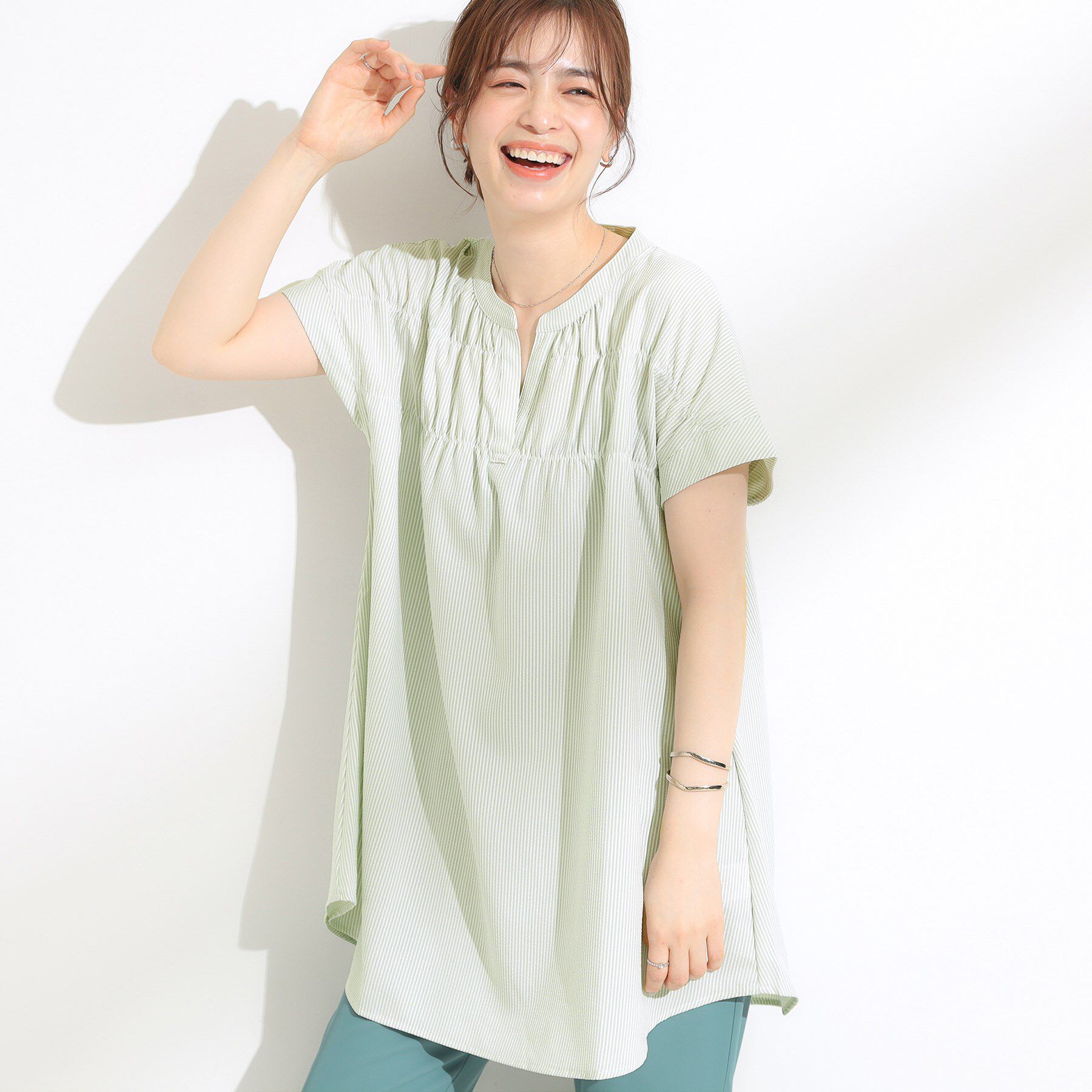 SHOO･LA･RUE「【S-LL/ひんやり/体型カバー】サッカーストライプ Aラインチュニックブラウス」|チュニック|ミントグリーン(32