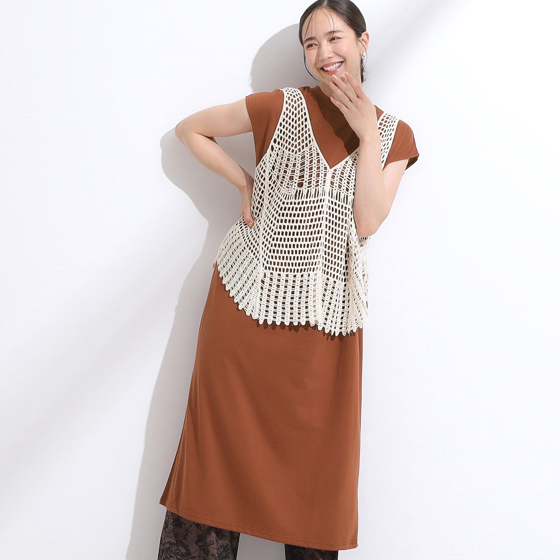 SHOO･LA･RUE「【2点セット】クロシェ編みレースベスト＋Tシャツワンピースセット」|ワンピース|ブラウン(043)