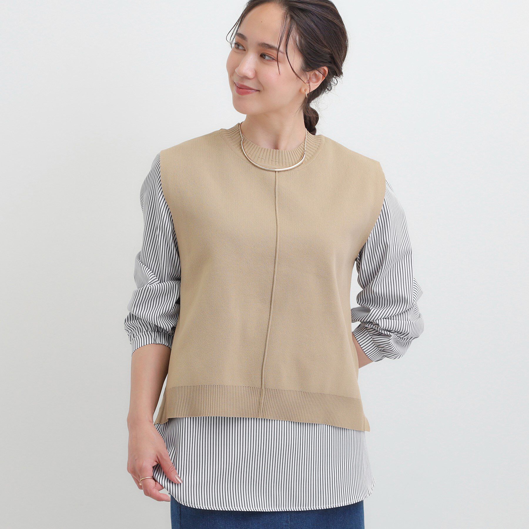 SHOO･LA･RUE「【S-LL/2点セット】着回し自在 ニットベスト＋フレアブラウス」|ニット・セーター|ベージュ(052)