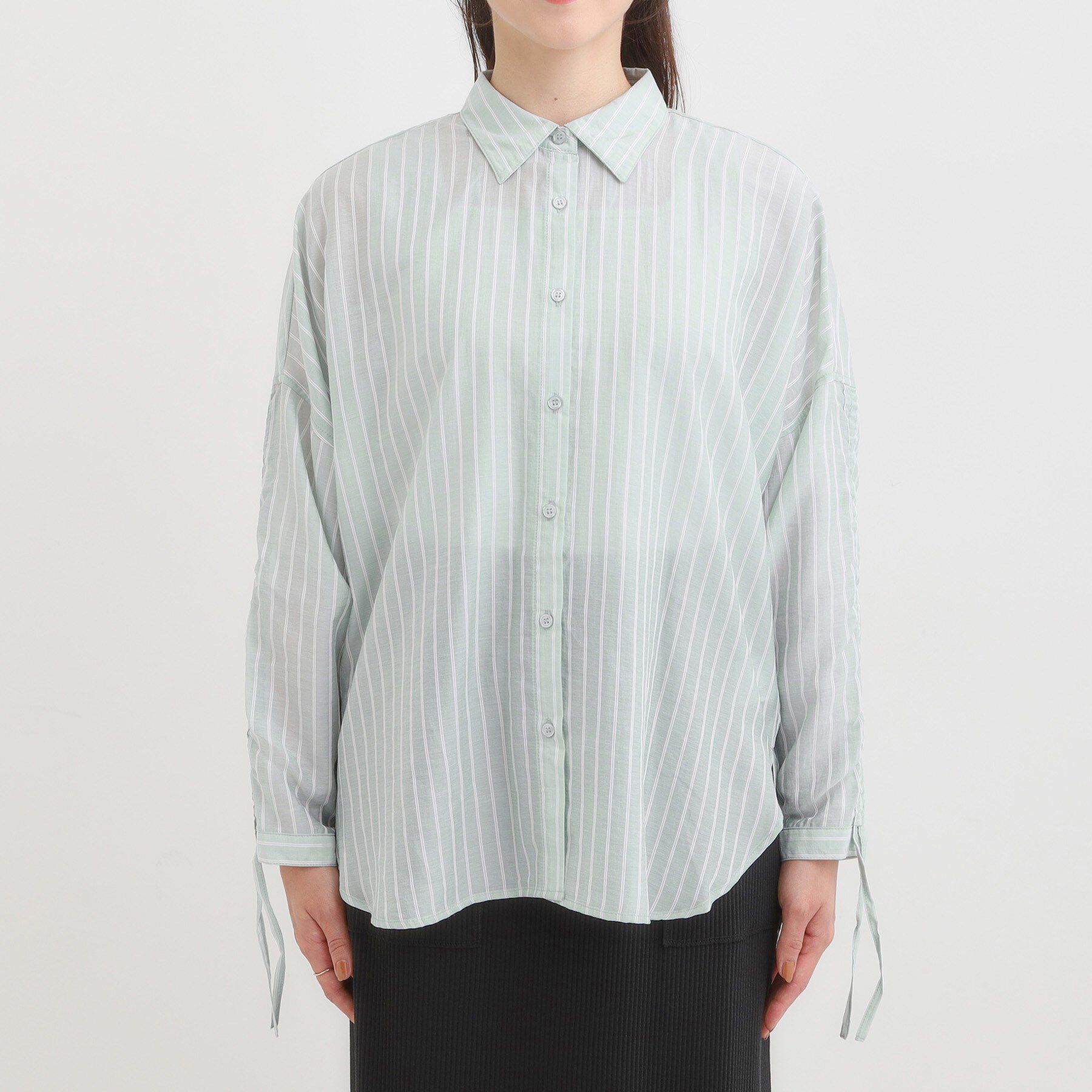 SHOO･LA･RUE「【S-LL/ひんやり】程よい透け感 ストライプ柄 お袖ギャザーデザインシャツ」|シャツ・ブラウス|