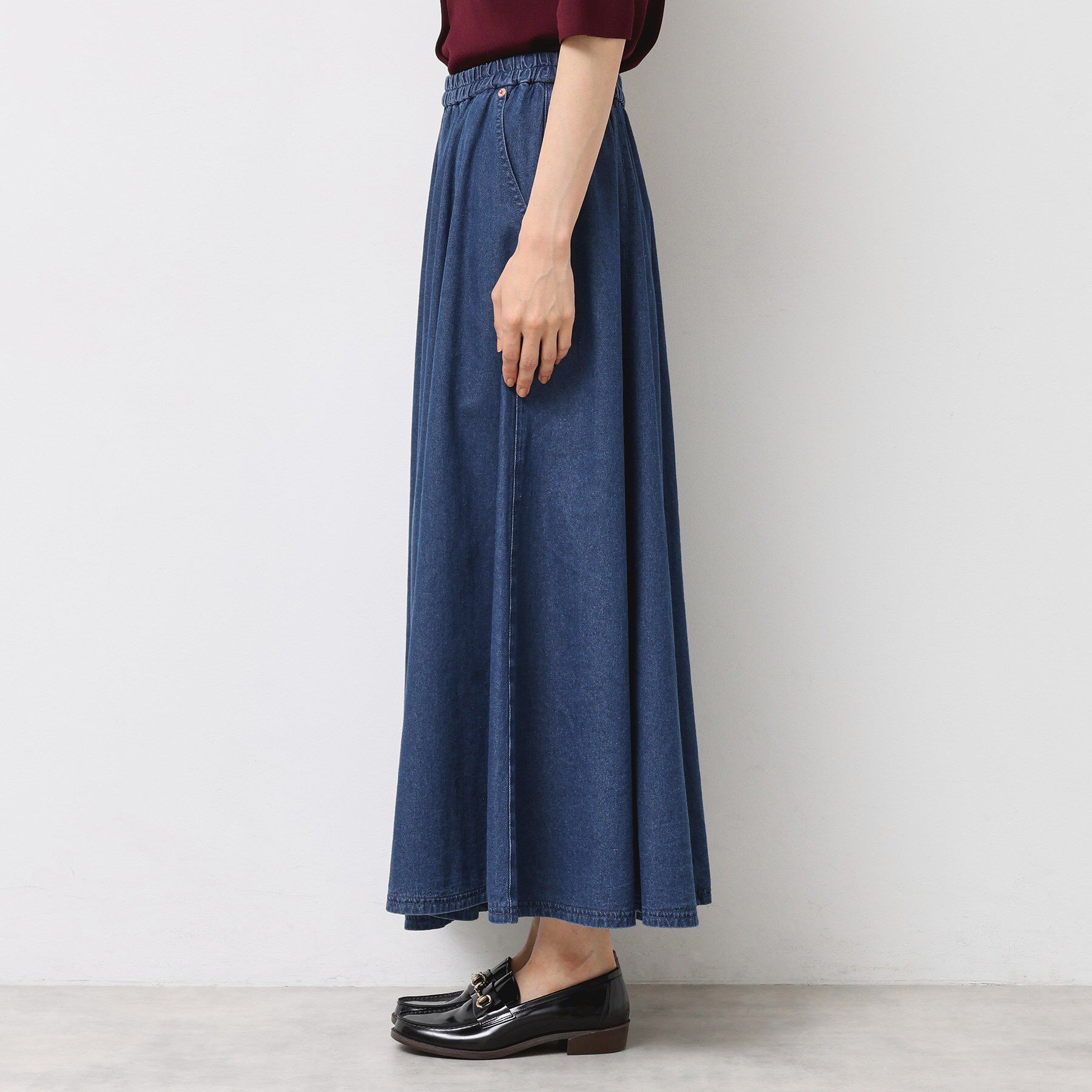 Dessin「【ウエストゴム・洗える】ライトオンスデニムフレアスカート」|スカート|