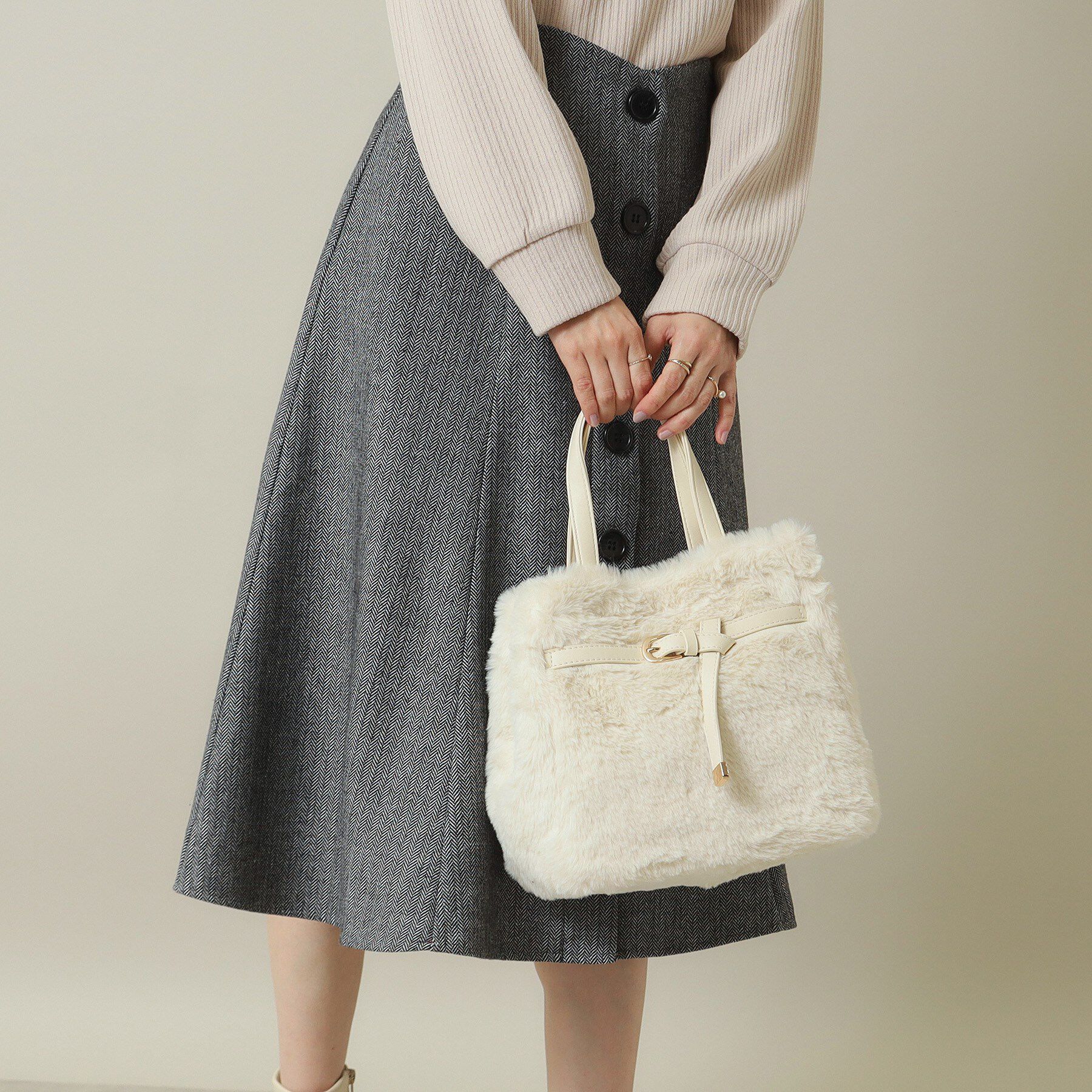 ITS&rsquo;DEMO「【2WAY】ベルト飾りファートート」|ハンドバッグ|