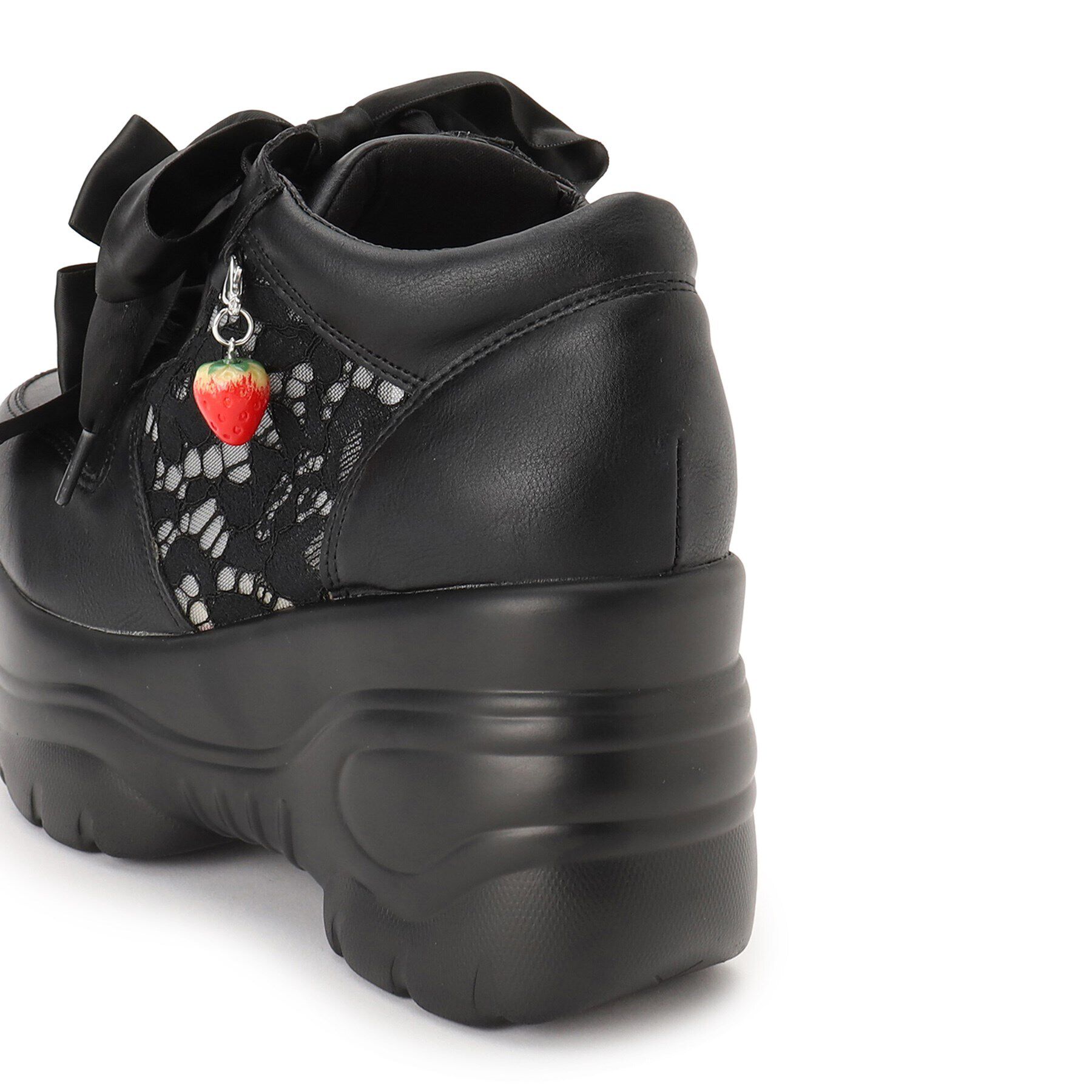 csT&P「取り外し自由♪マルチWAY厚底レースイチゴチャームスニーカー」|スニーカー|