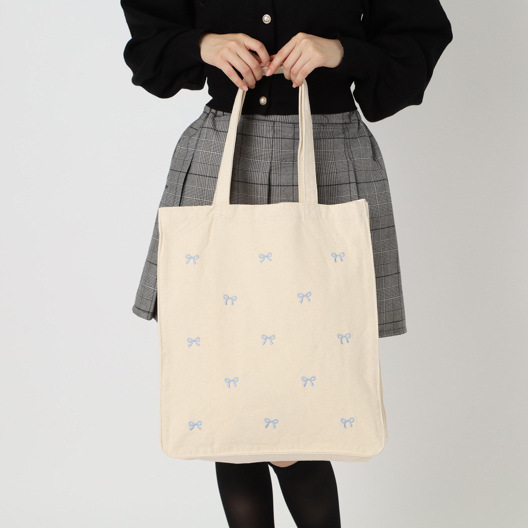 Ober Tashe「リボン刺繍キャンバストートバッグ」|トートバッグ|