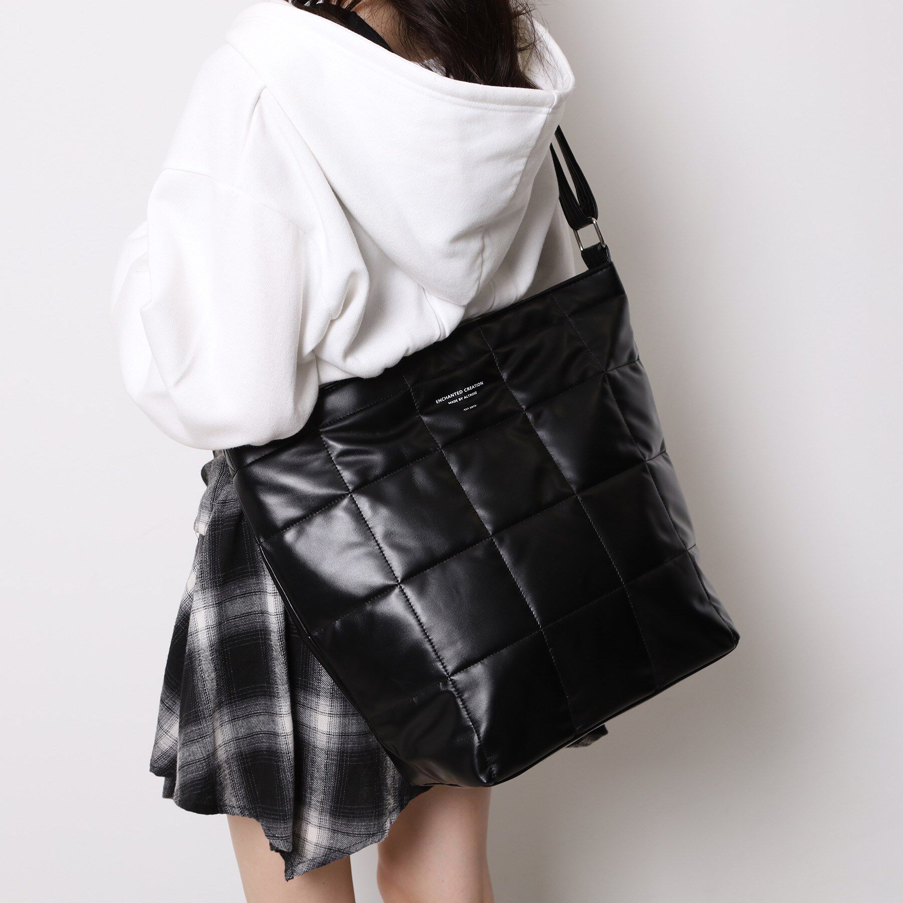 Ober Tashe「キルティングショルダーバッグ」|ショルダー・メッセンジャー|