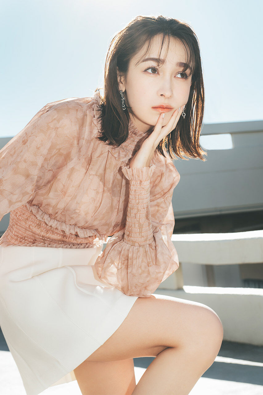 rienda「シャーリングH/W BLS」|シャツ・ブラウス|BEG