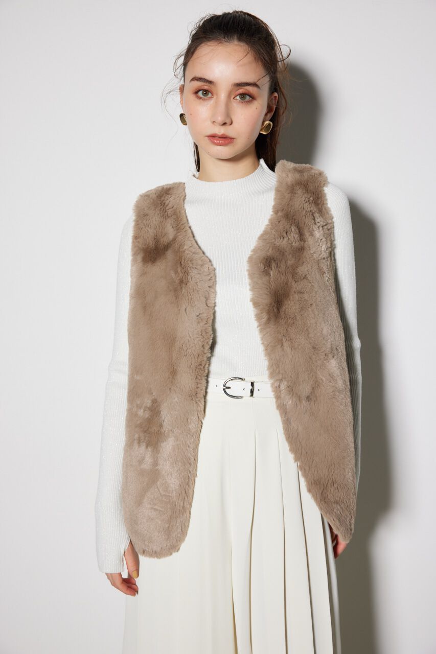 rienda「リュクシーフェイクファージレ」|ダウンベスト・ベスト|