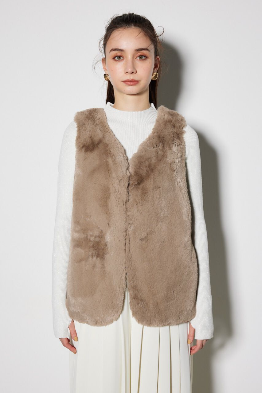 rienda「リュクシーフェイクファージレ」|ダウンベスト・ベスト|