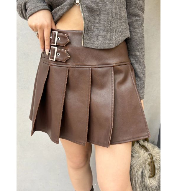 EVRIS「ヴィンテージライクフェイクレザープリーツミニスカート【セットアップ着用可能】」|スカート|