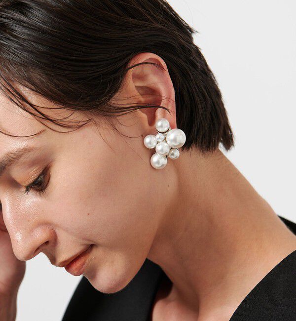 UNITED ARROWS「＜IRIS 47＞BREATH イミテーションパール イヤリング」|イヤリング|WHITE
